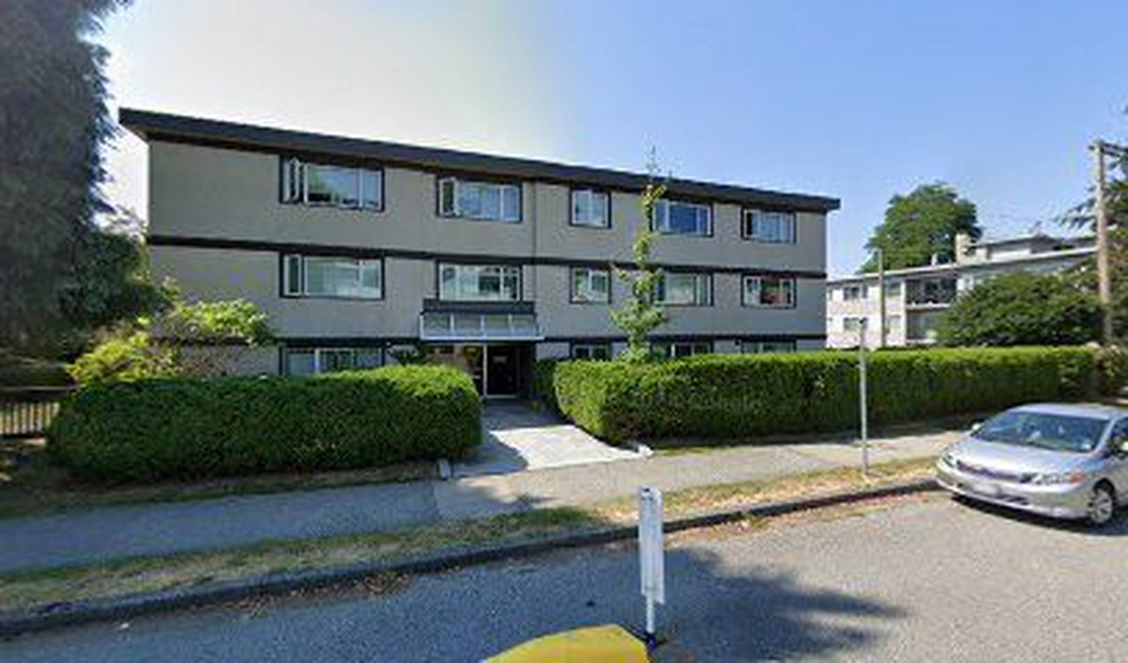 Villa Roma Apartment Building
