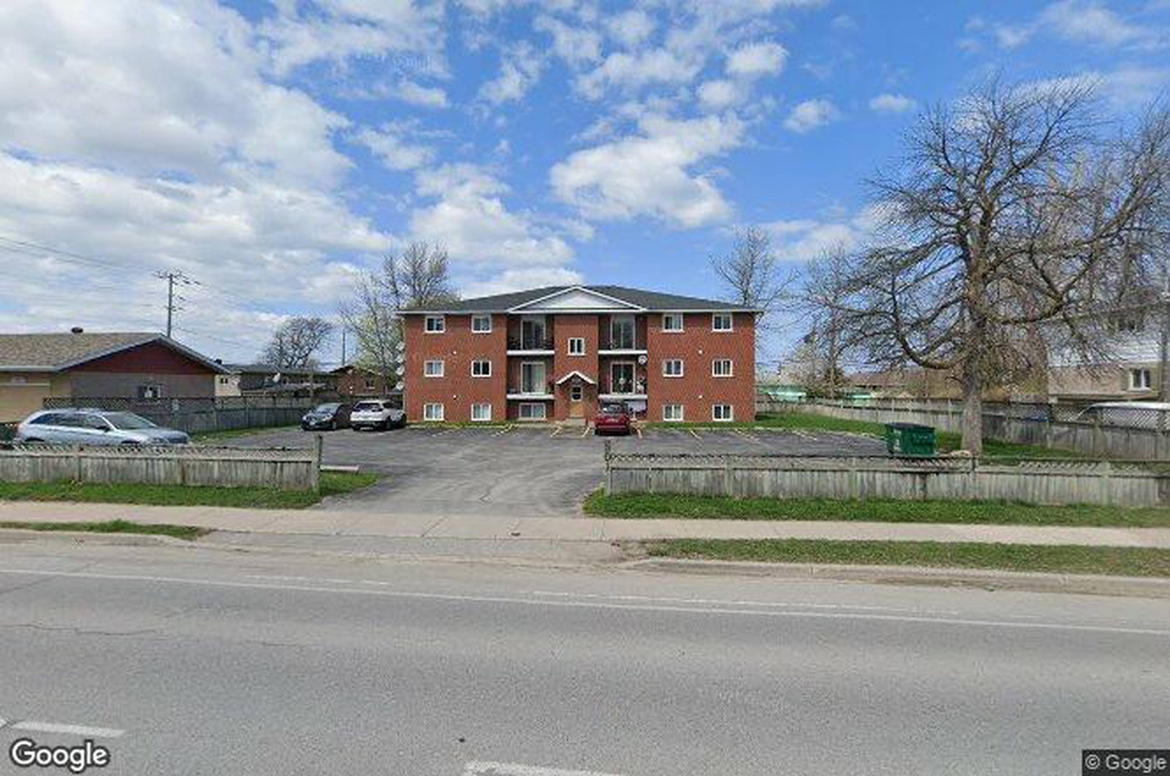 Sixth Street Apartments Apartment Building