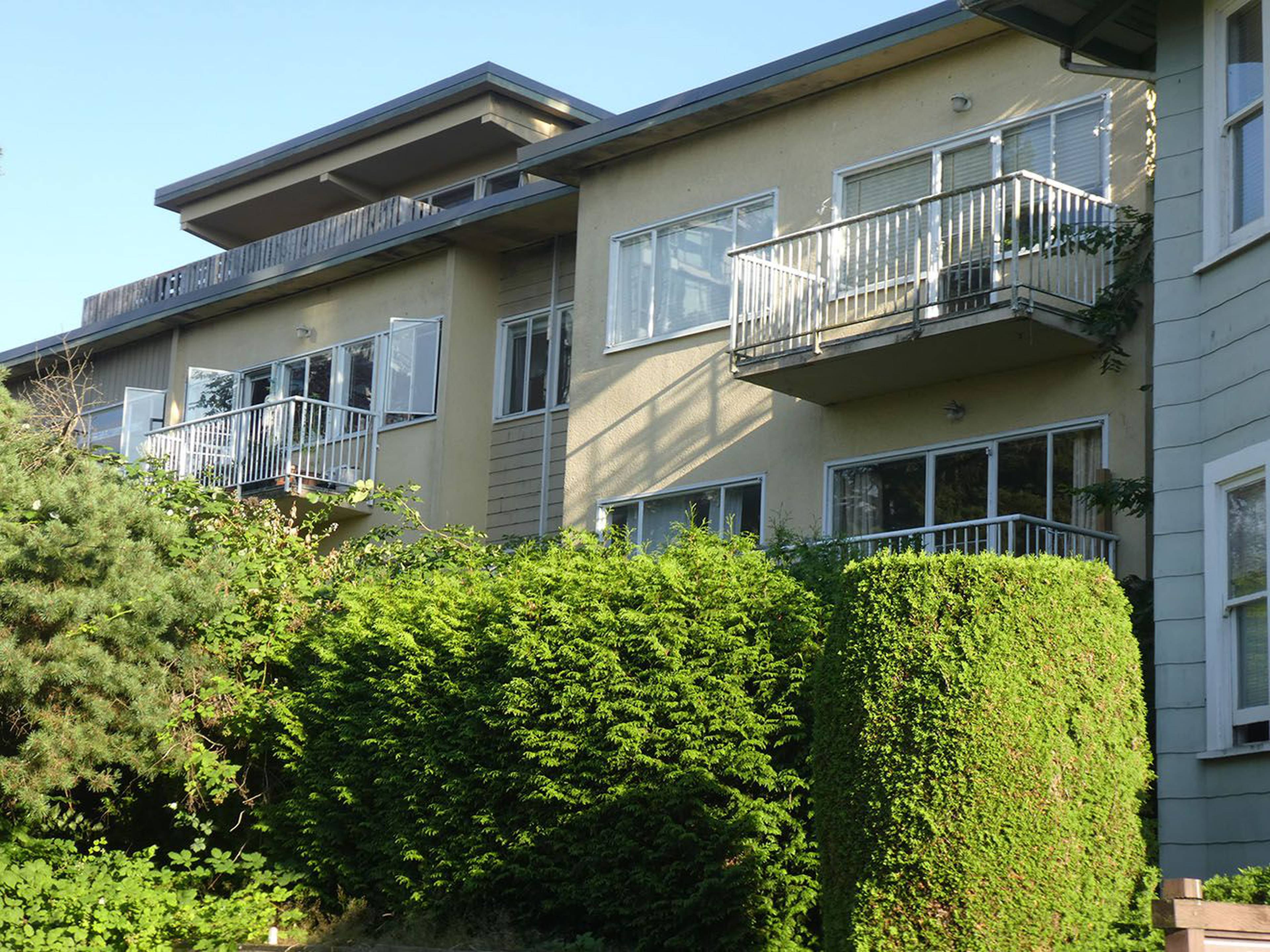 Marco Court Apartment Building