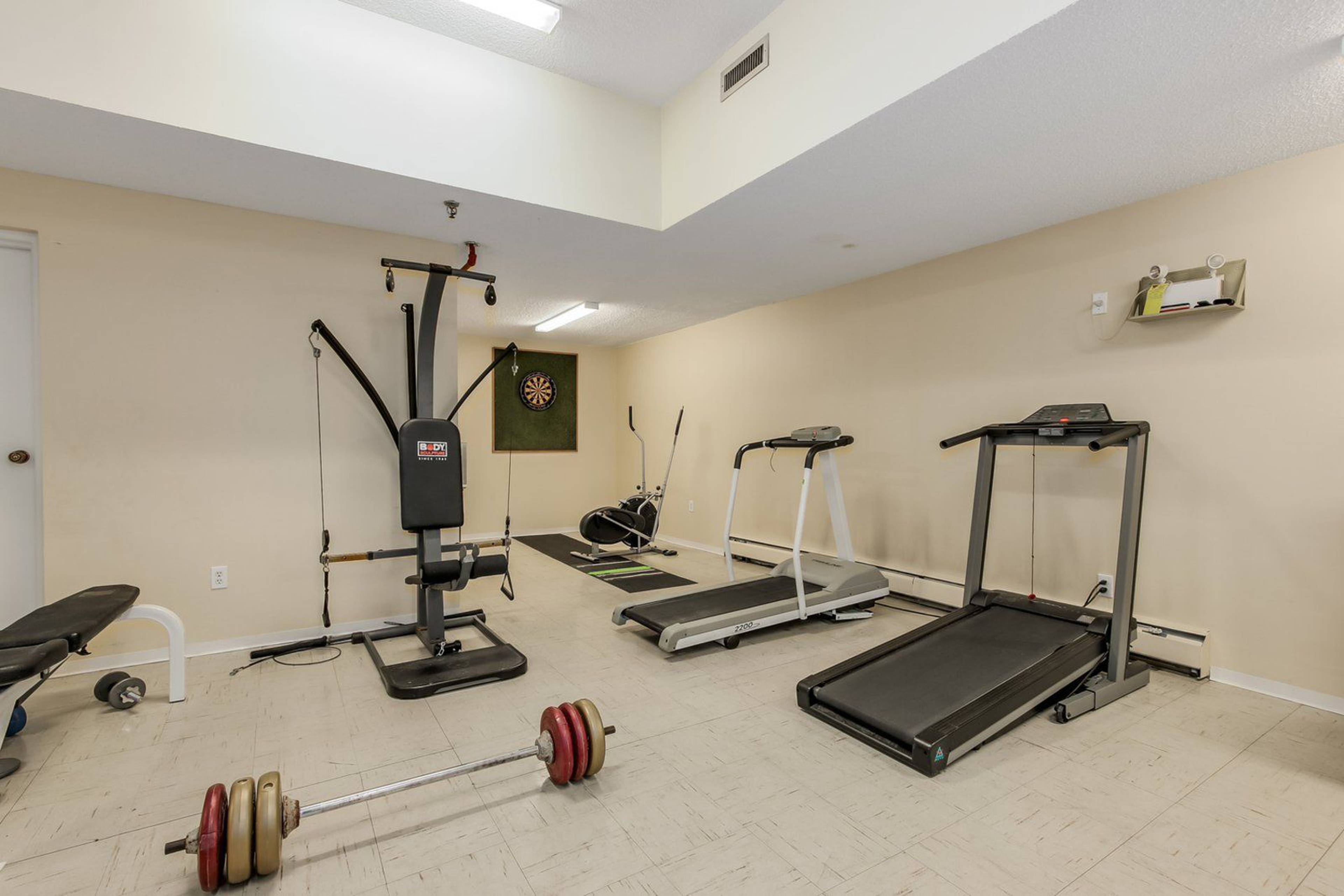 Somerset House Apartments for Rent, 4105 Imperial St, Burnaby, BC - 3