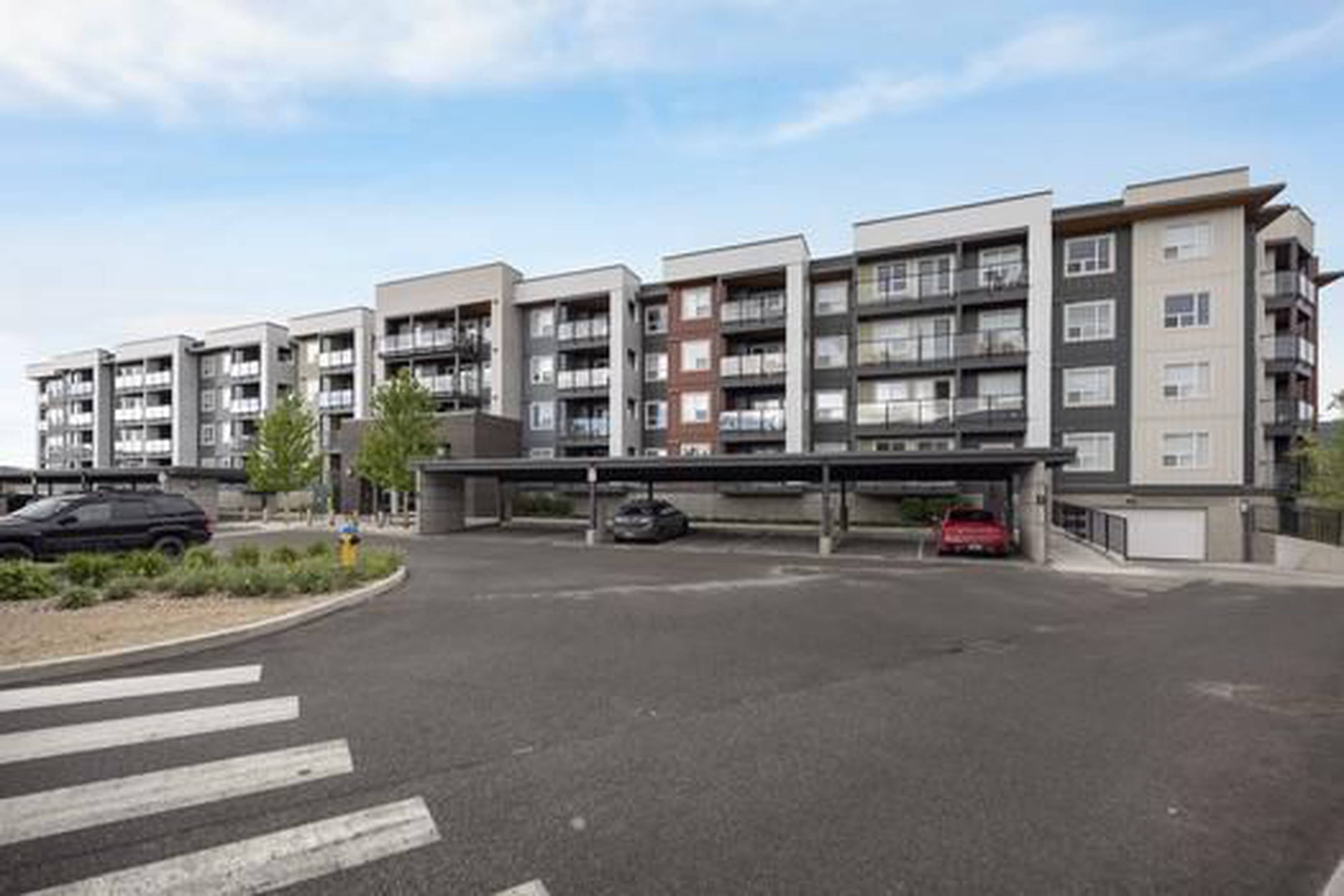 U-Three Apartment Building