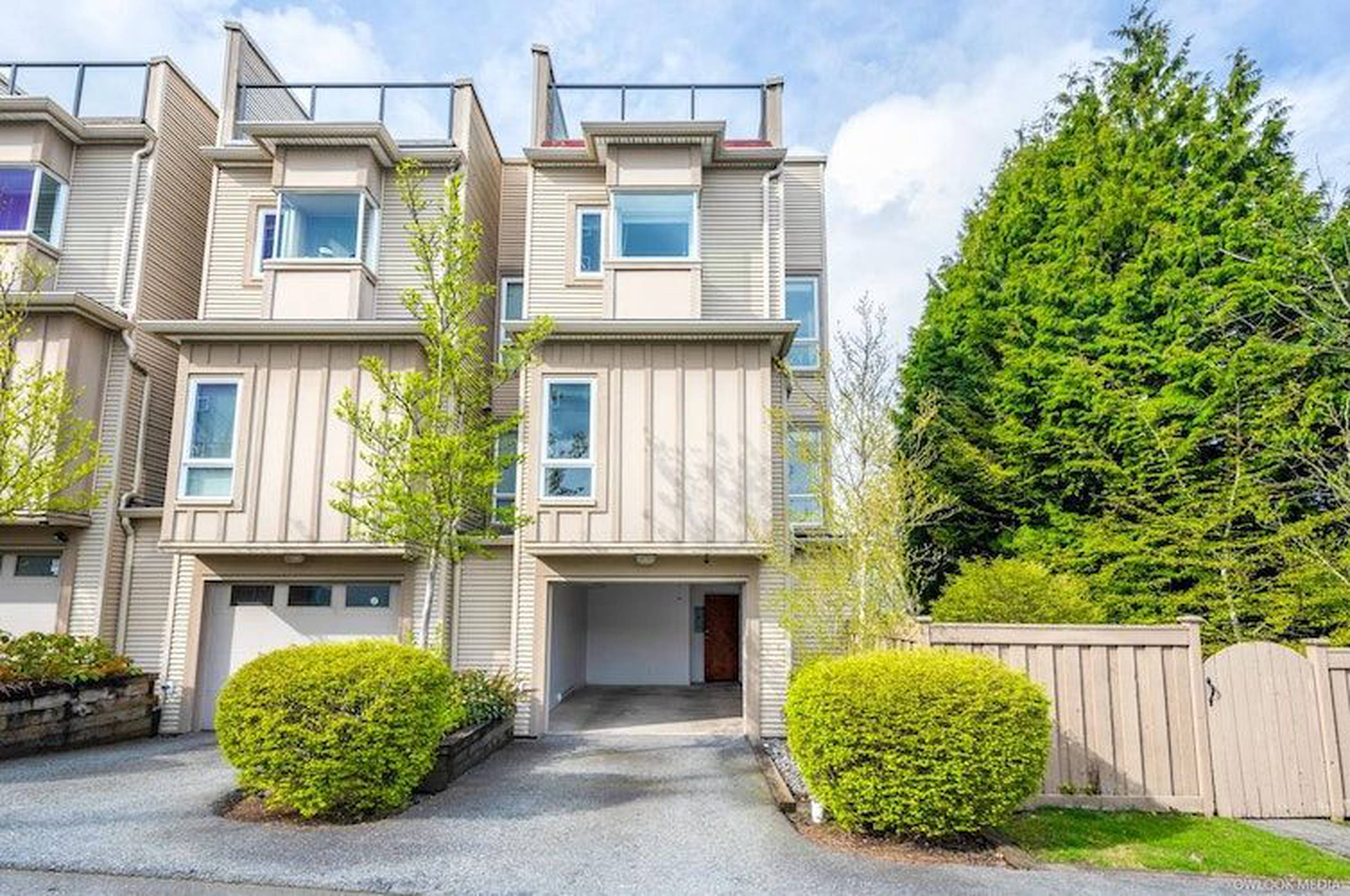 Laurel 3788 Laurel St Apartments for Rent Burnaby liv.rent