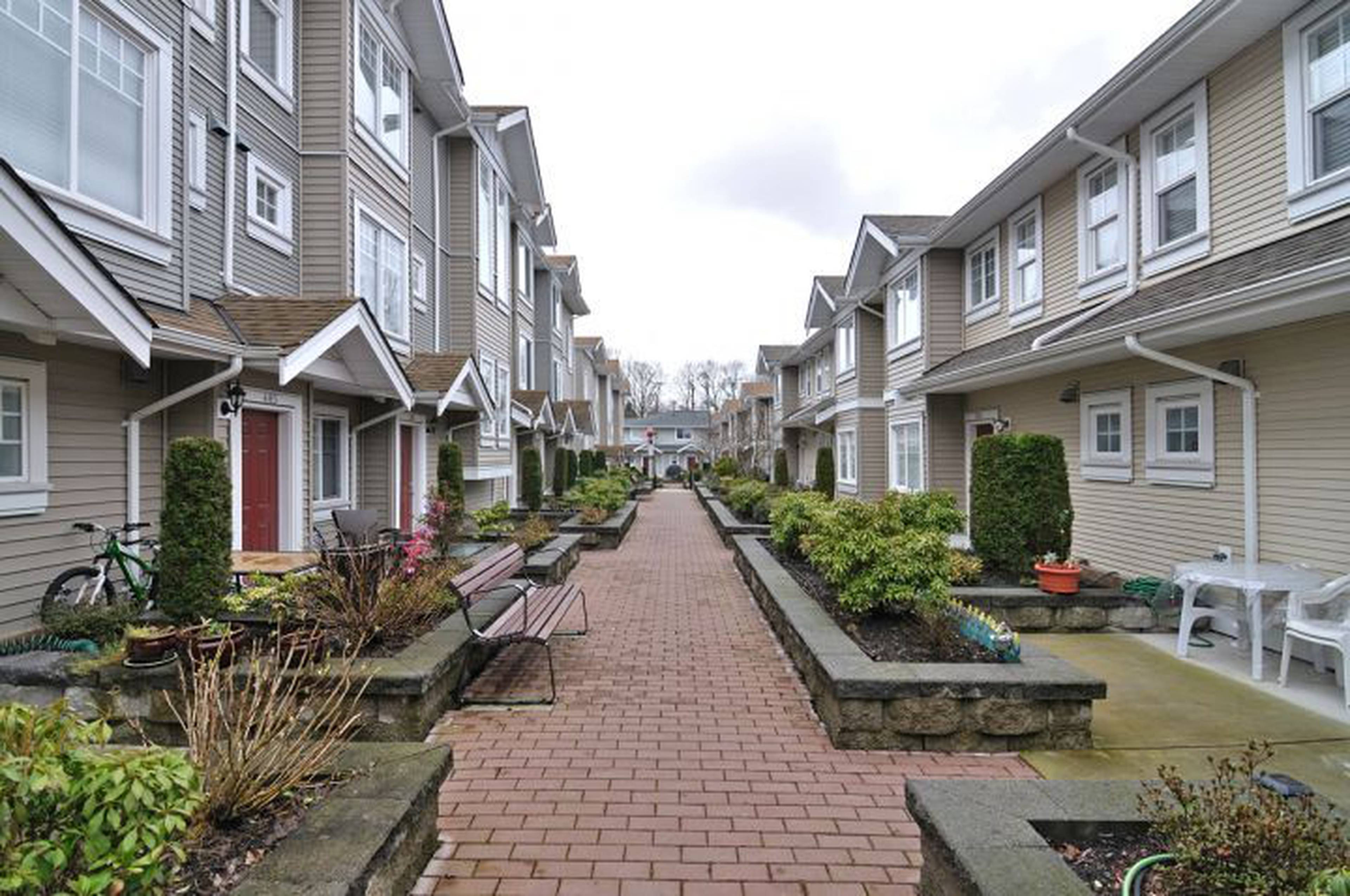 Norfolk Terrace 4025 Norfolk Street Apartments for Rent Burnaby liv