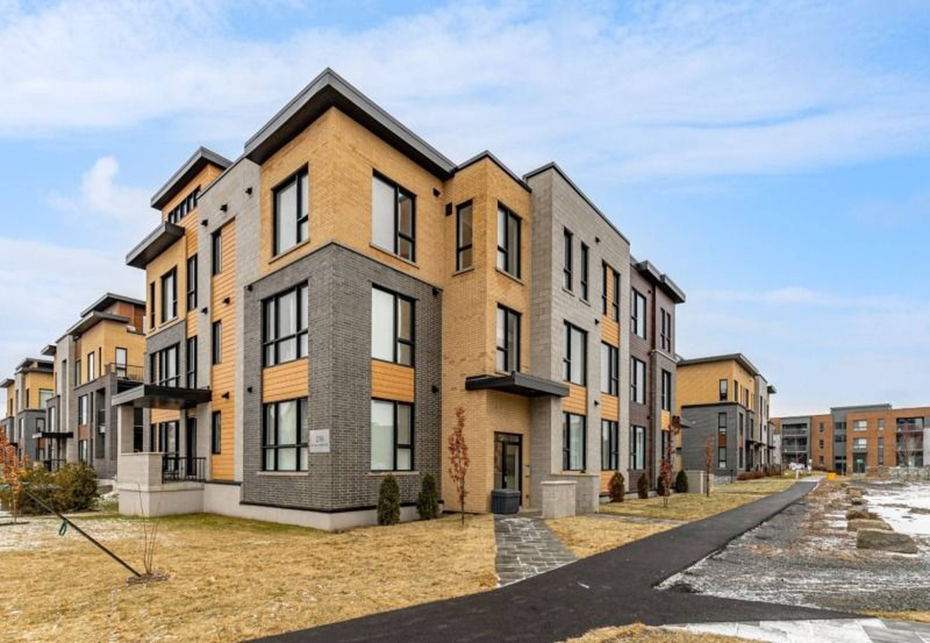 Rue du Colombier Apartment Building