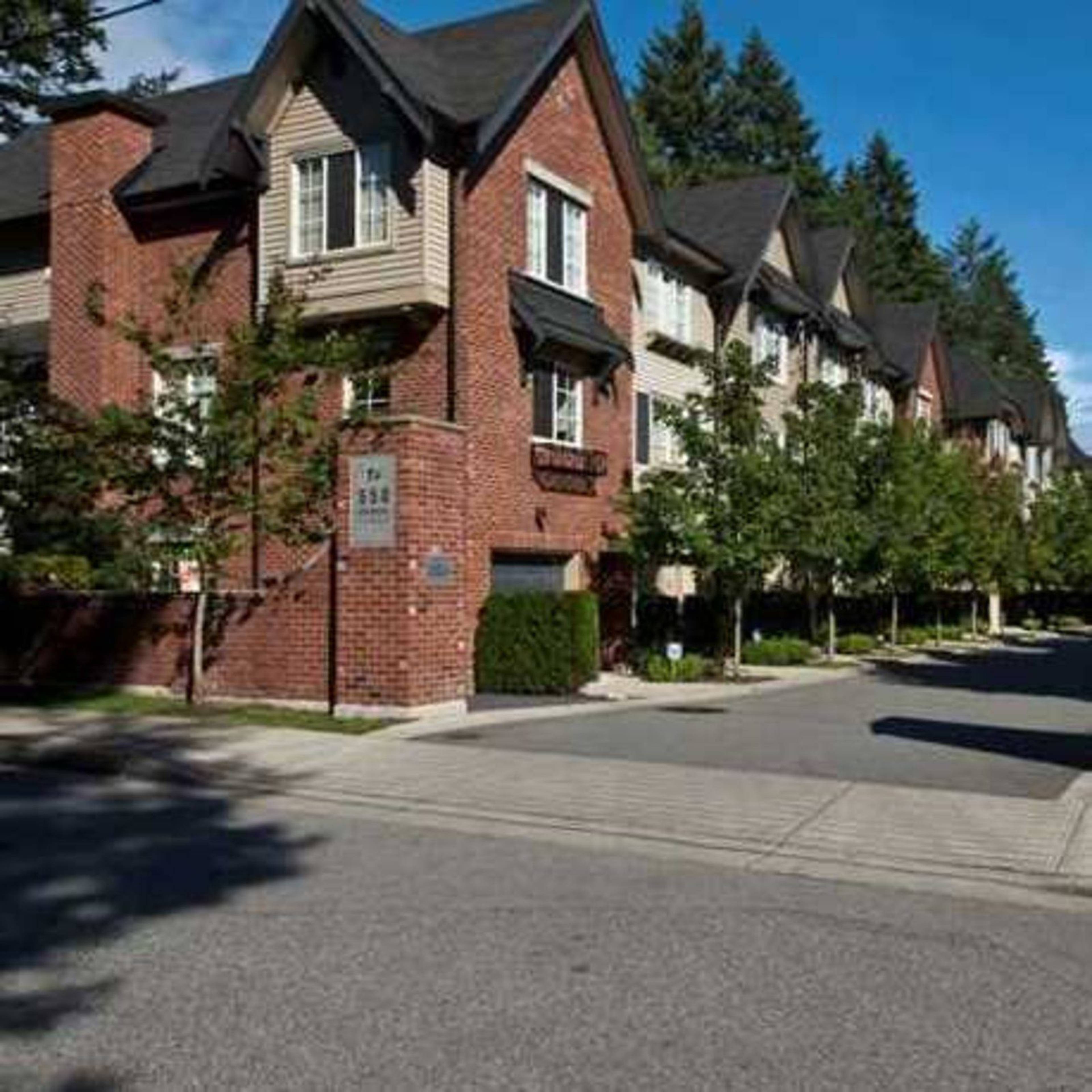 Tanager Townhouses Apartment Building