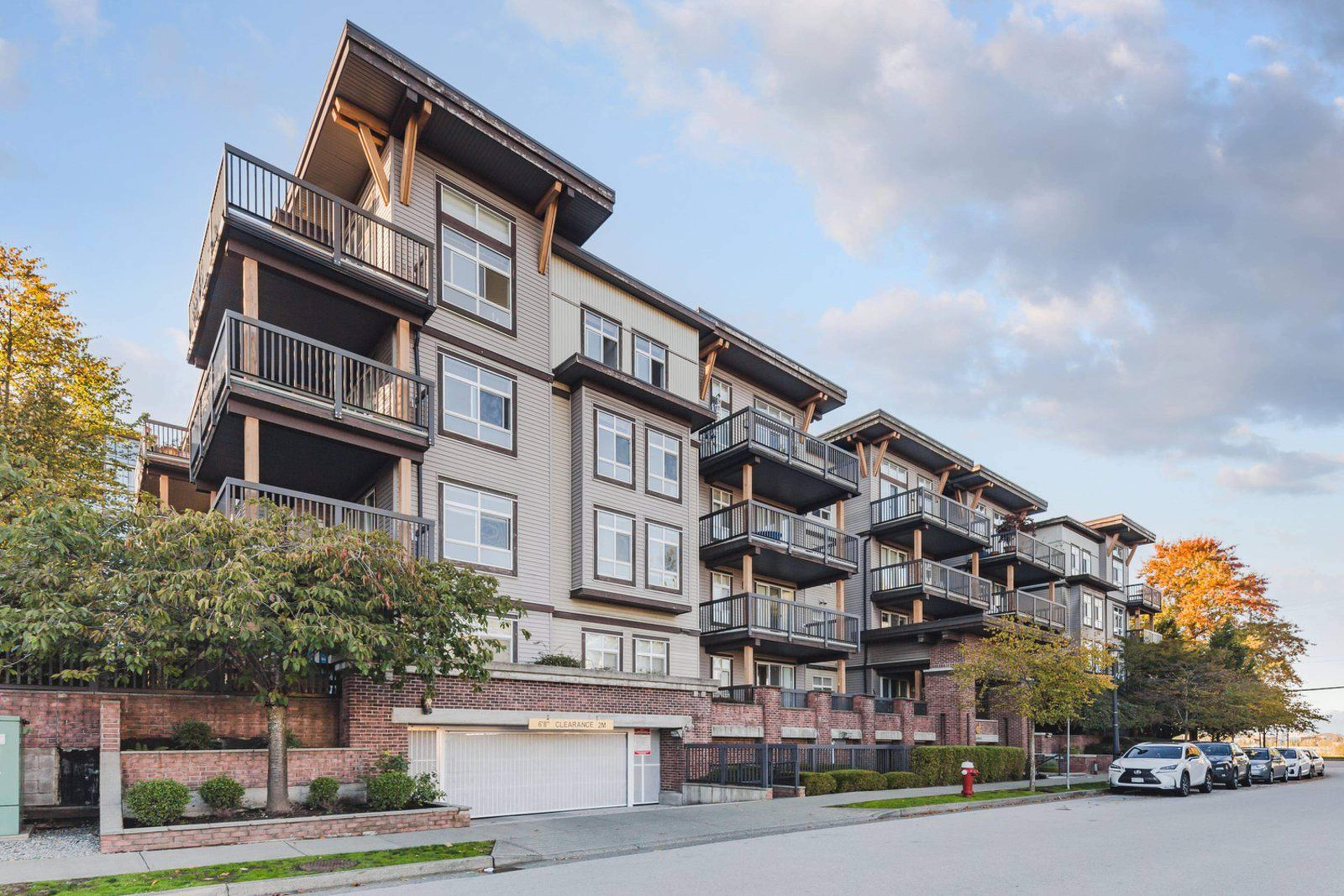 Red Apartments for Rent, 6033 Katsura St, Richmond, BC - 2