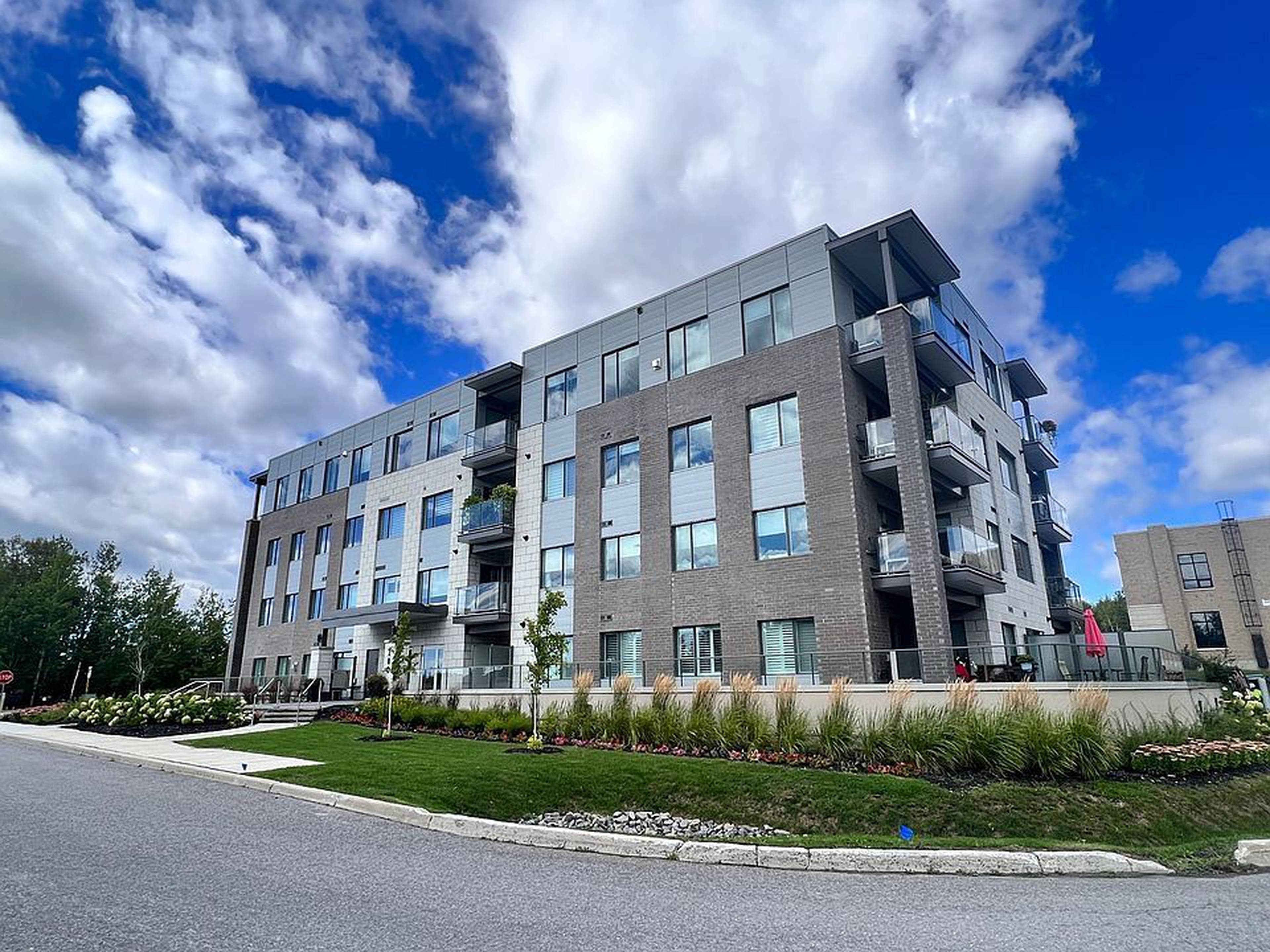 Serenity in Kanata North Apartment Building