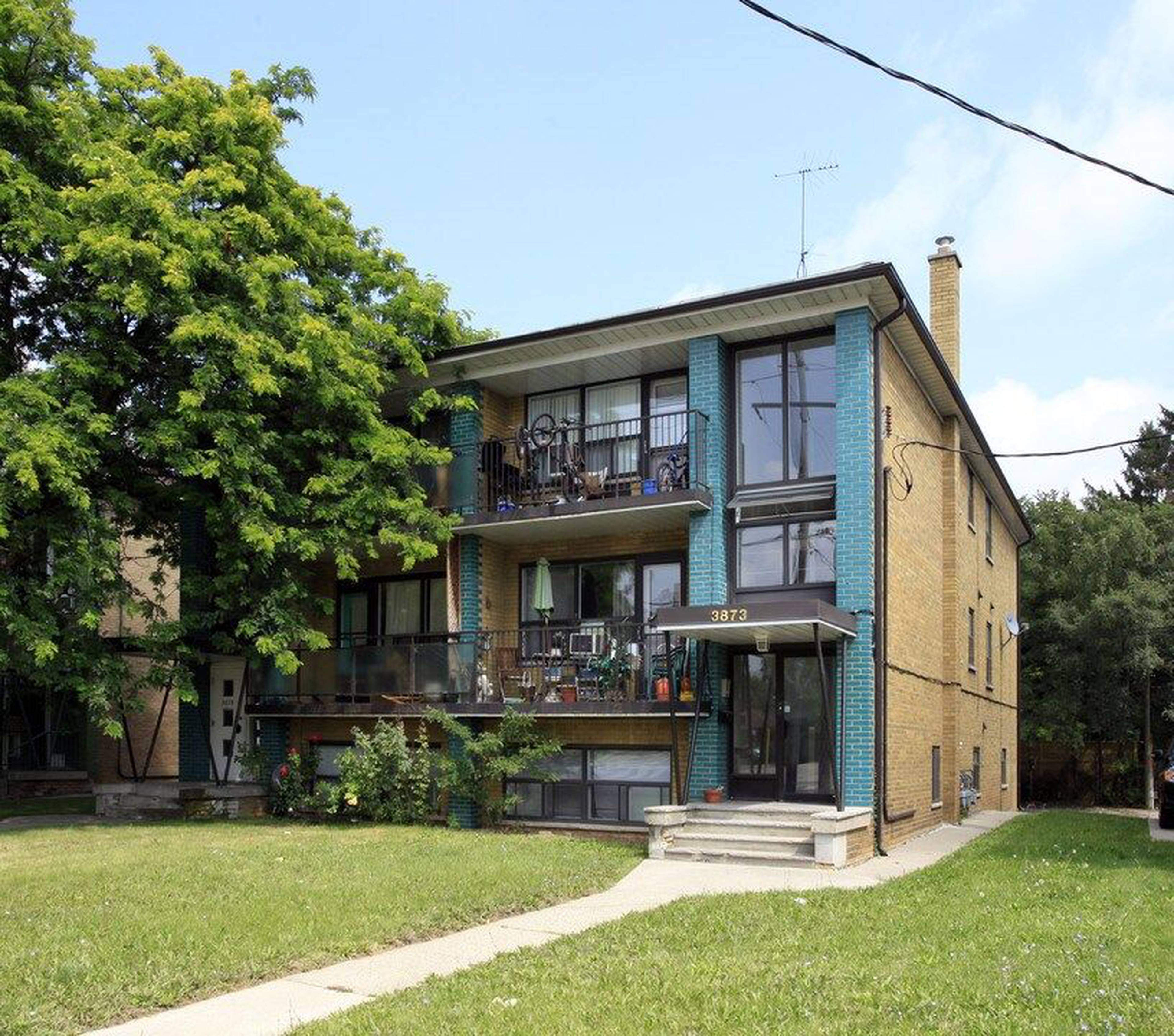 Bathurst St Apartment Building