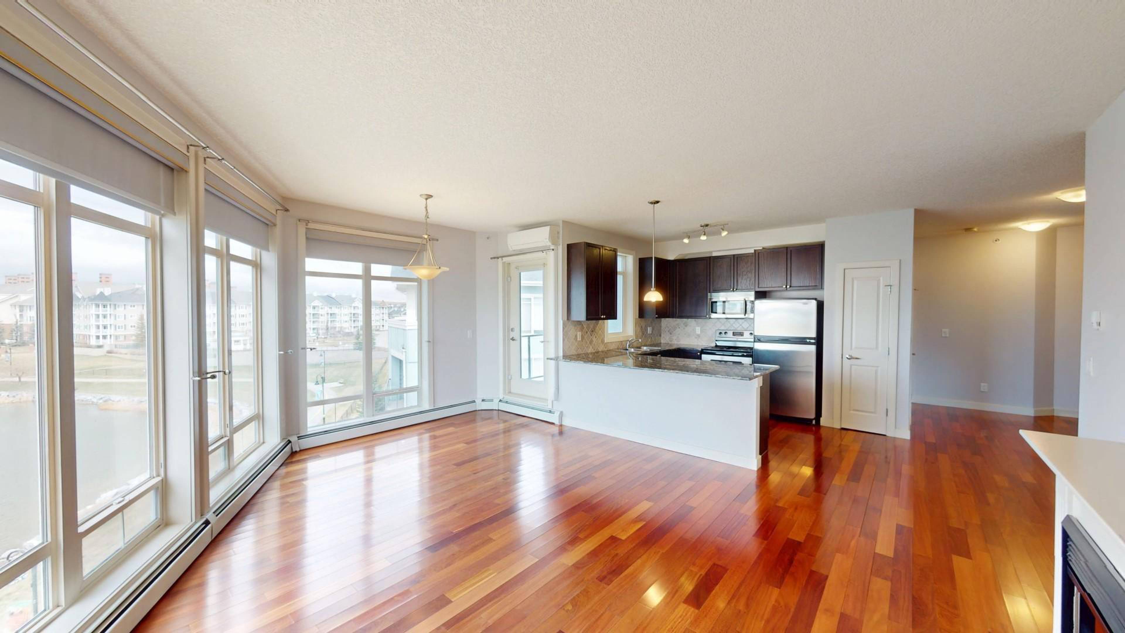 410-120 Country Village Cir Ne Apartment Building