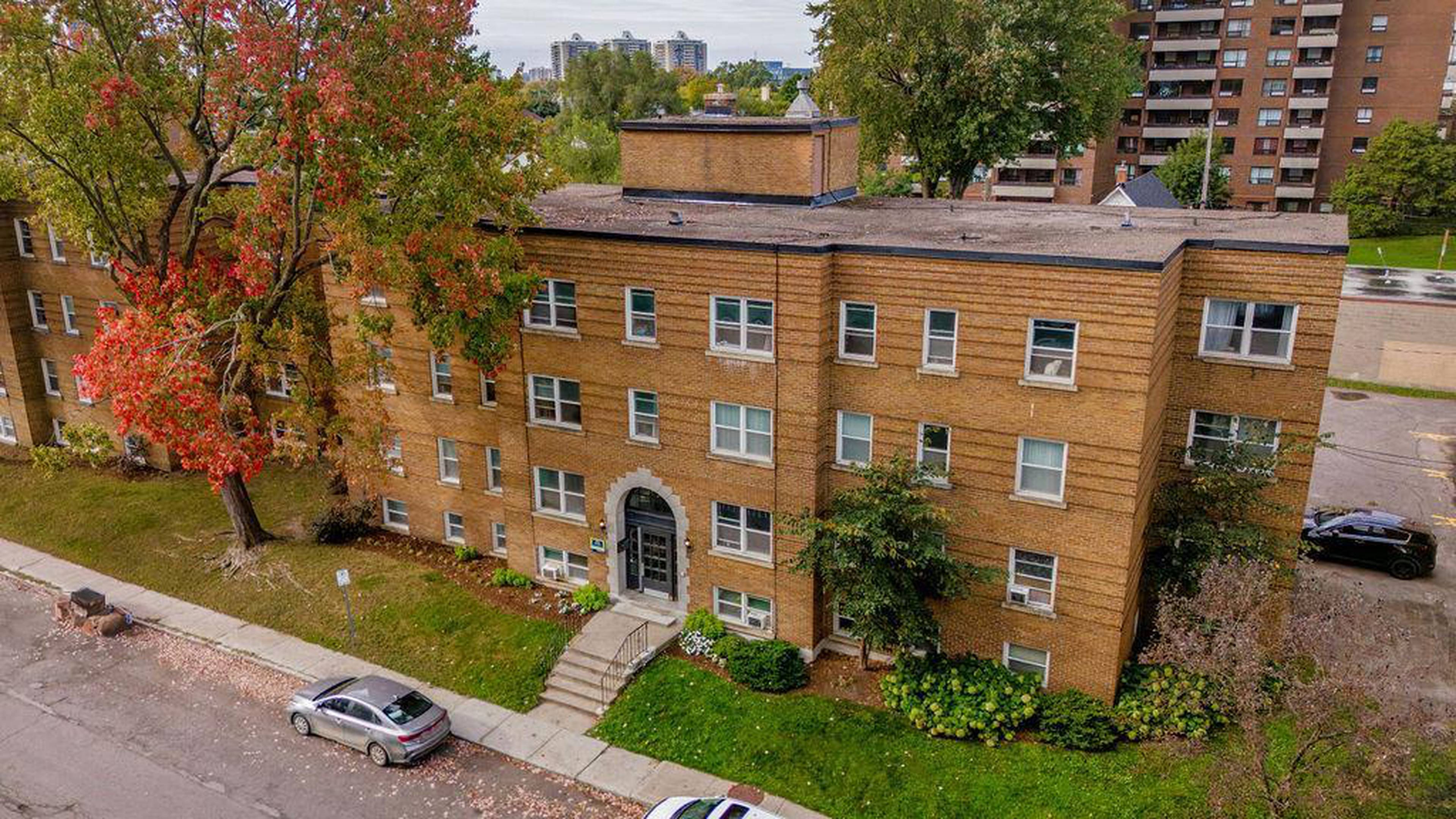 290-296 Mona & 320 Montreal Apartment Building
