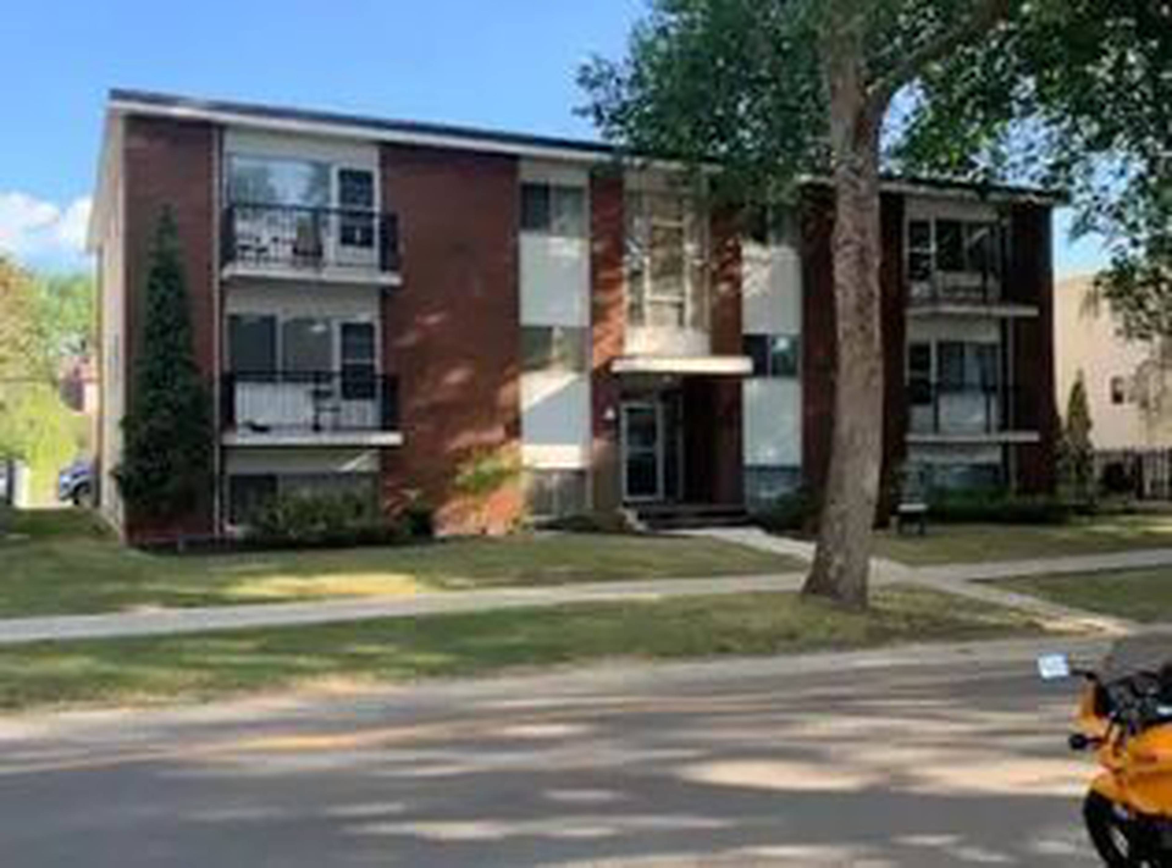10633 81 Avenue Apartment Building