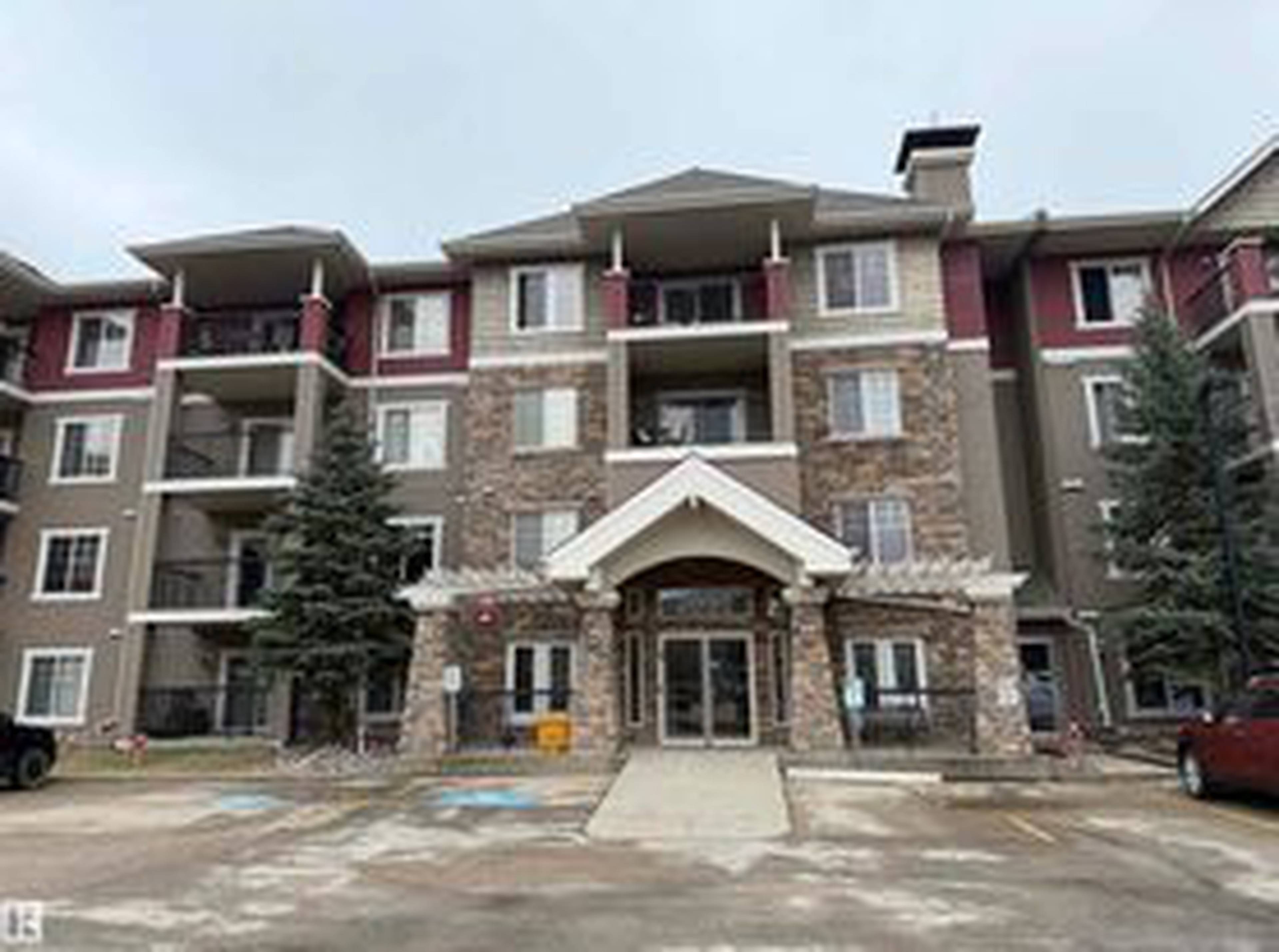 The Tradition at Southbrook Apartment Building