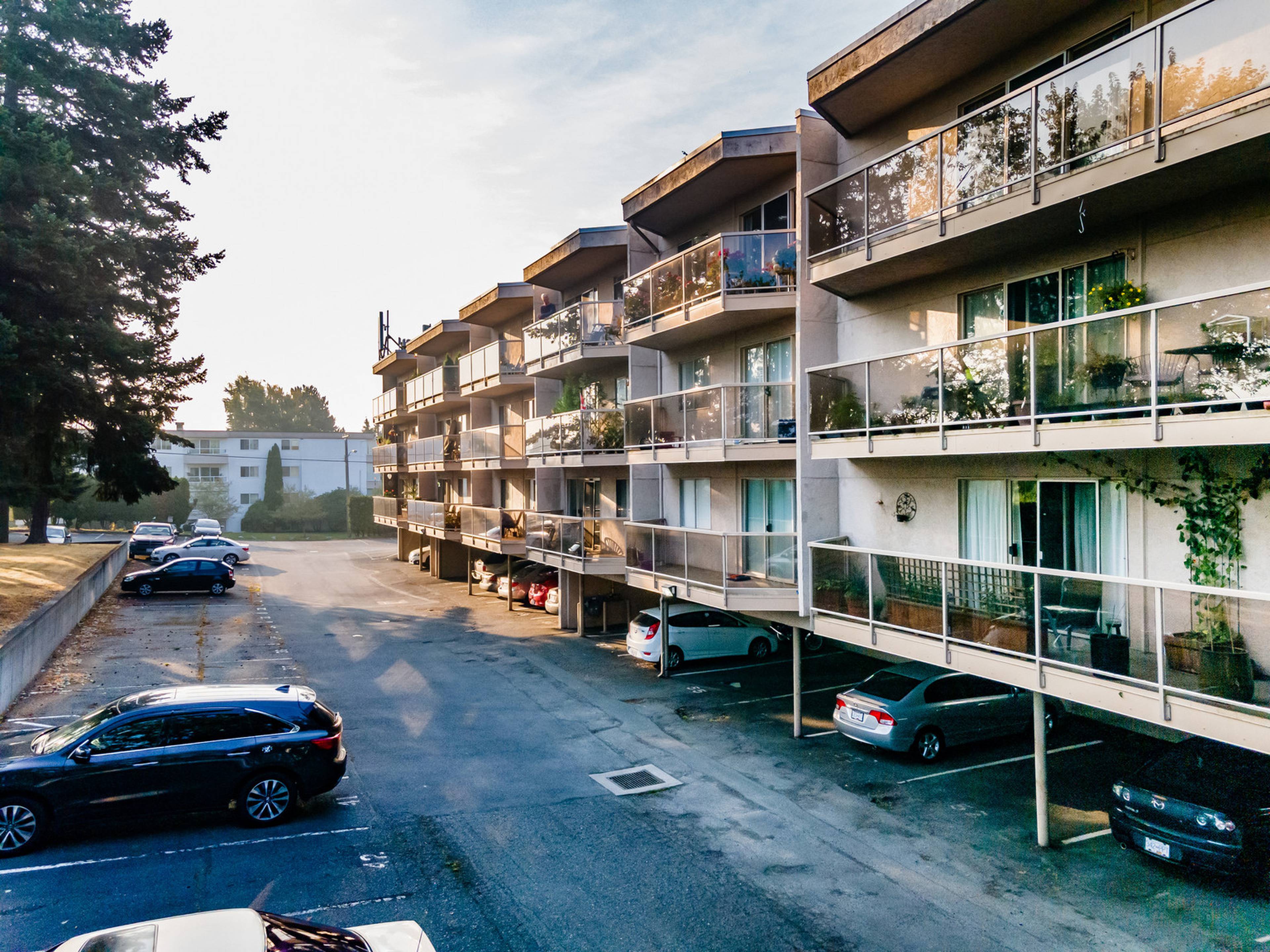 Gorge Apartments - Co-Living Apartment Building