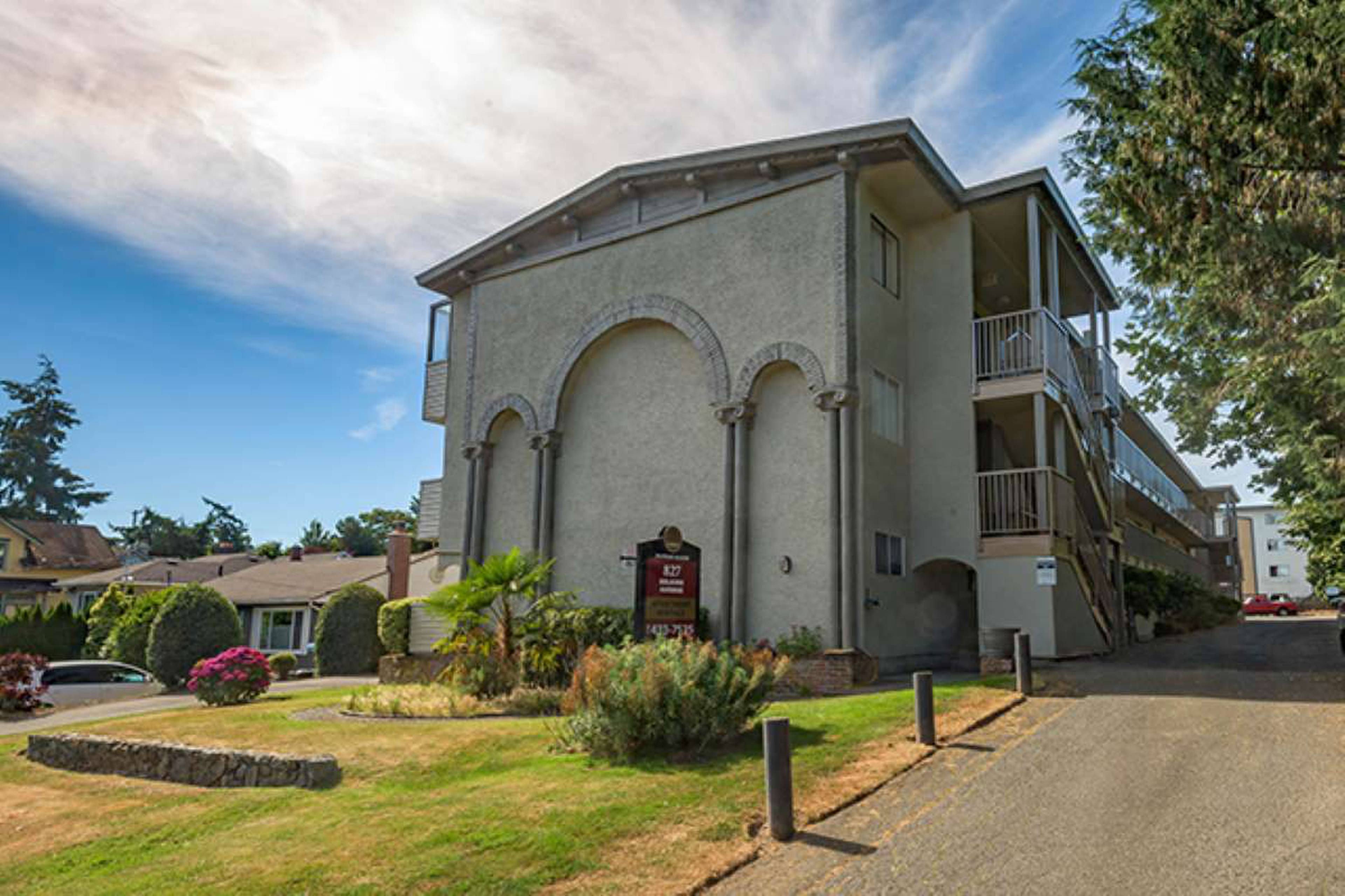 Mayfair Manor Apartments Apartment Building