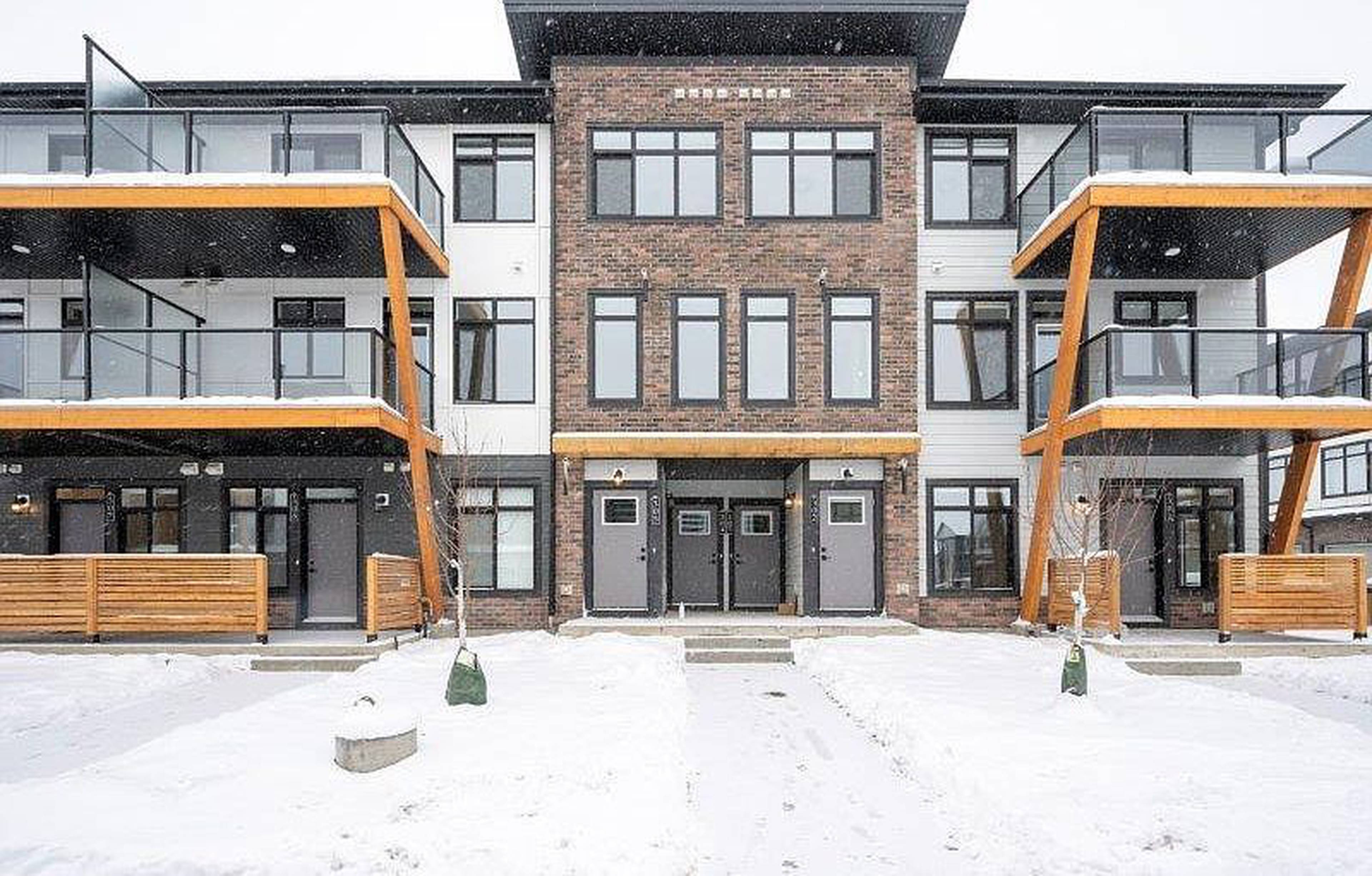 Seton 116 Apartment Building