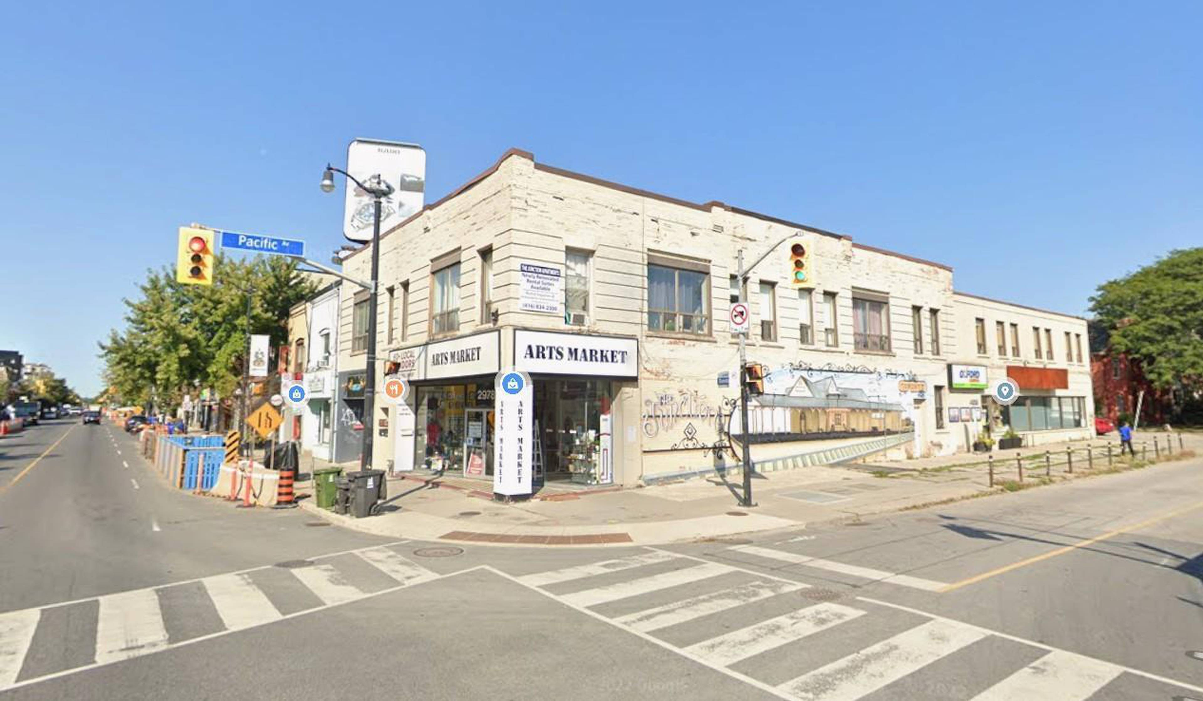2980 Dundas Street West Apartment Building