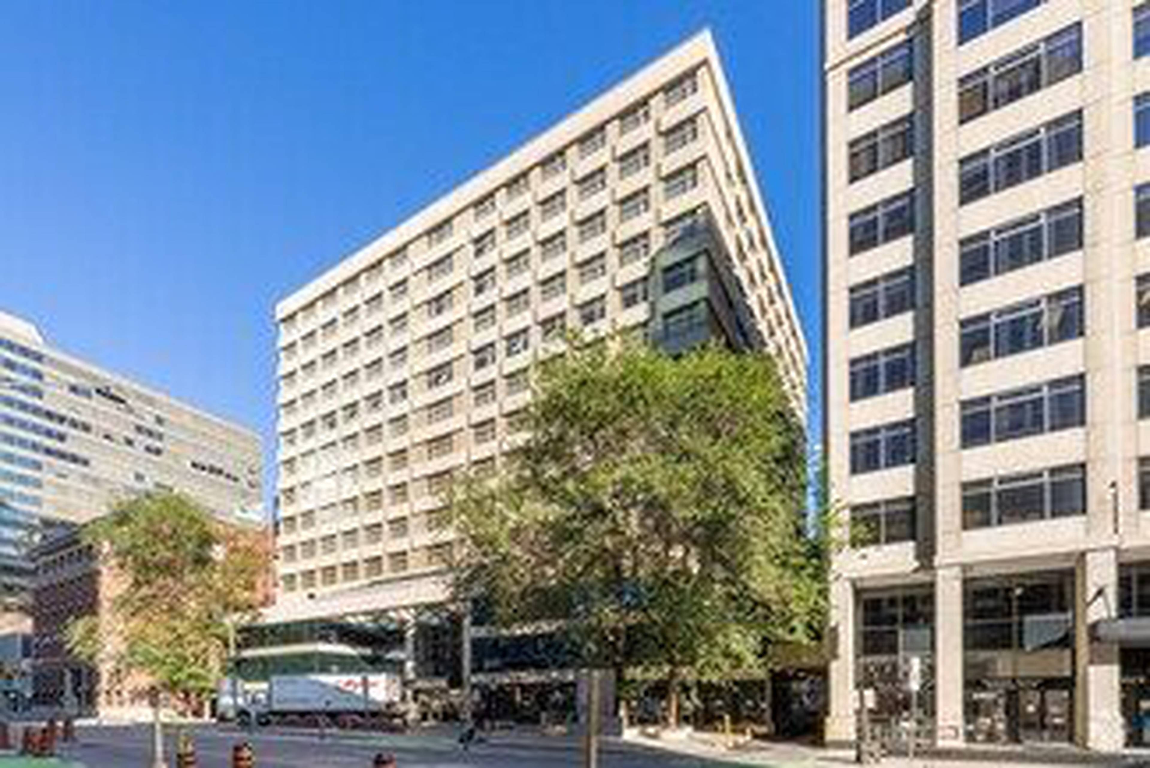 Laurier Ave W Apartment Building