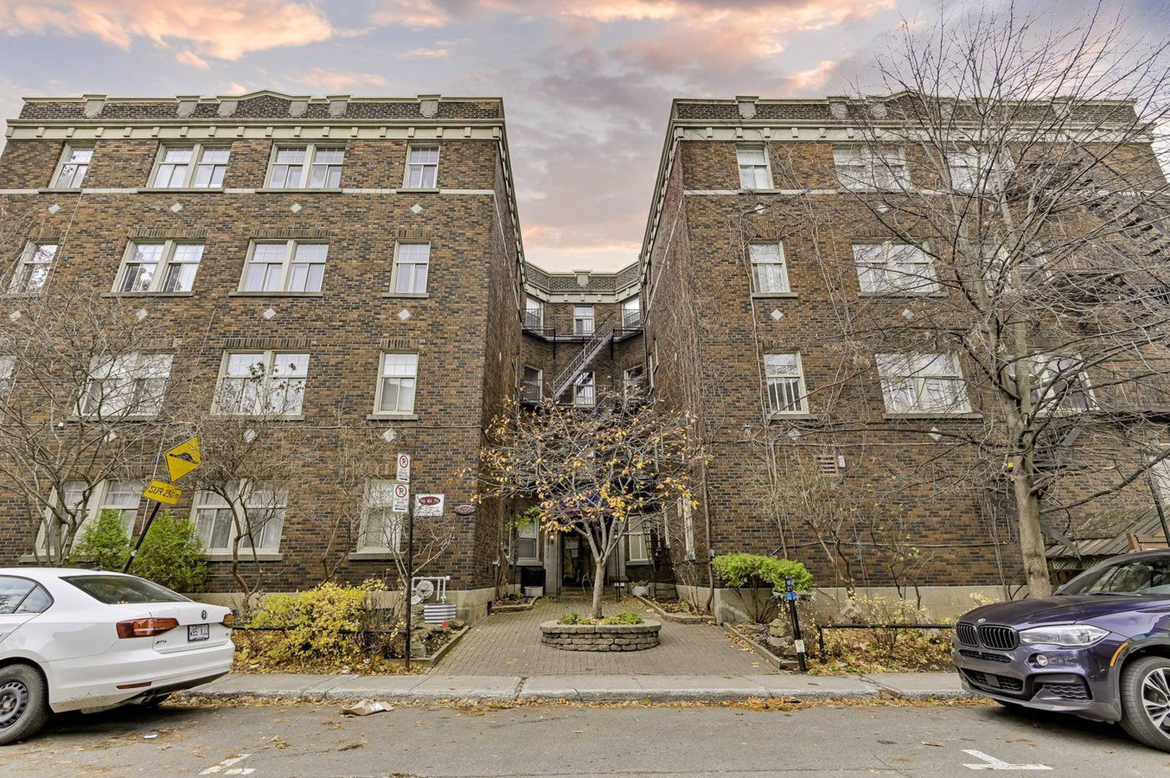 Avenue Old Orchard Apartment Building