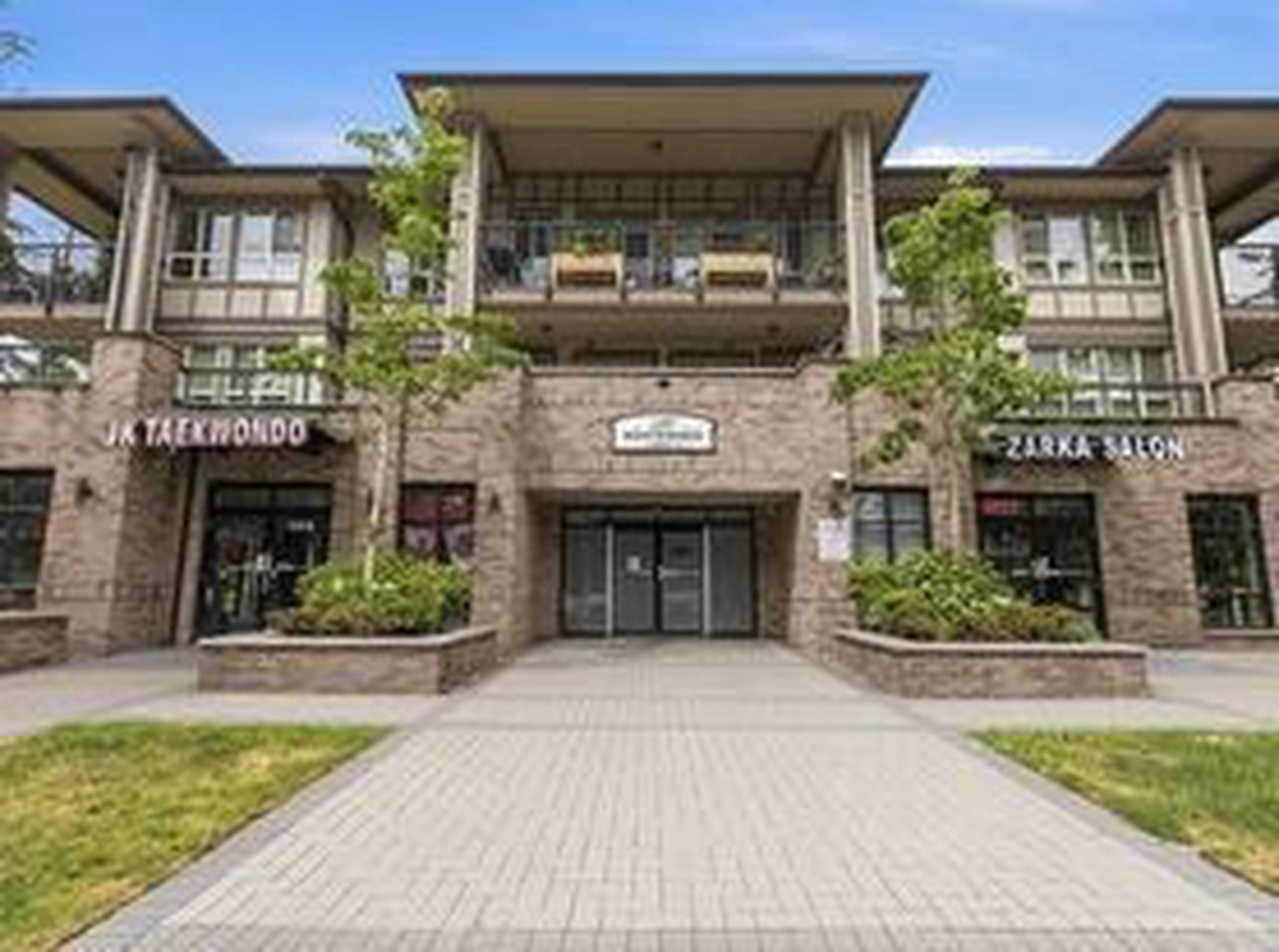 Fleetwood Village 2 Apartment Building