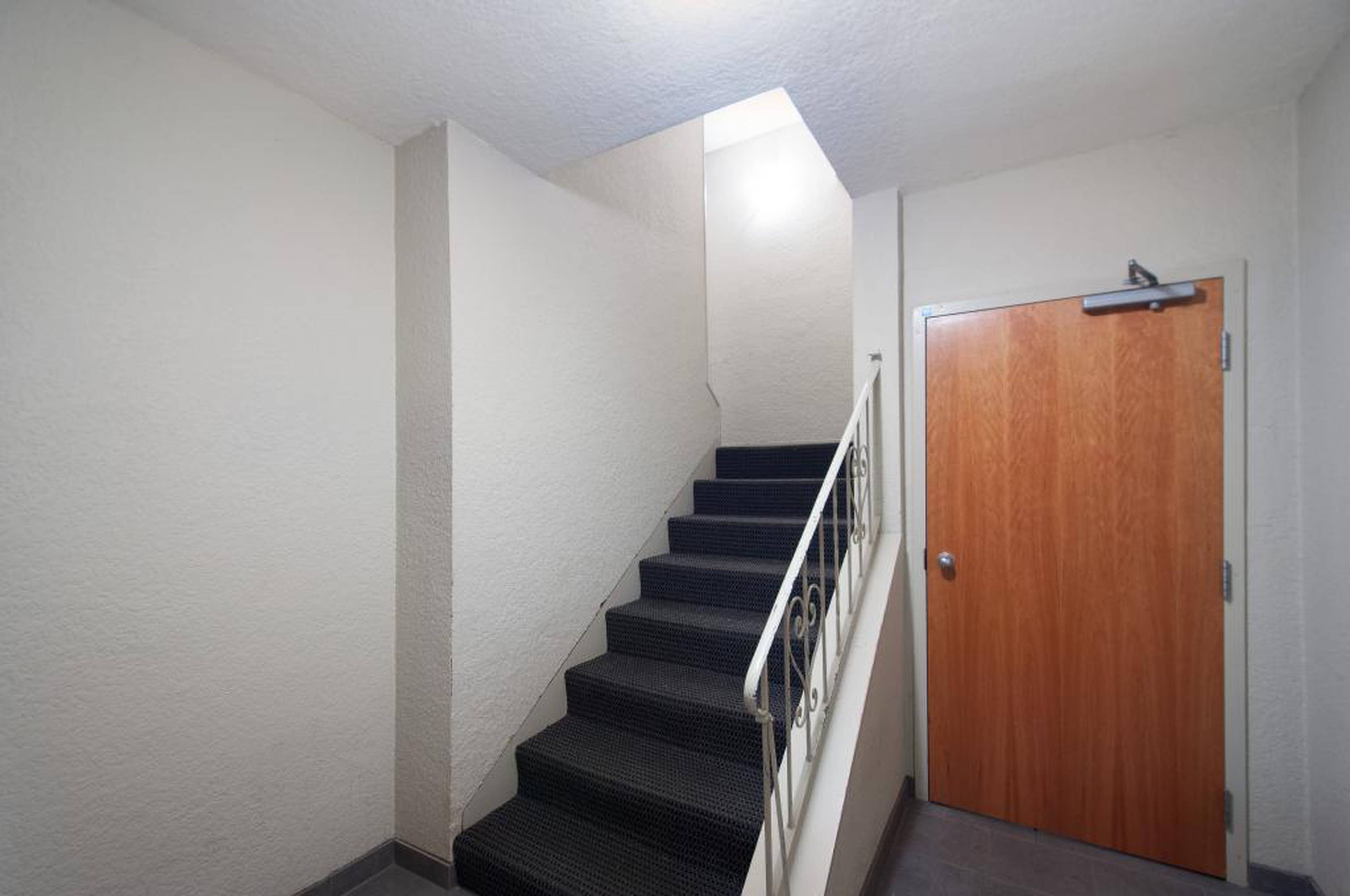 W 10th Apartments for Rent, 1338 West 10th Avenue, Vancouver, BC - 5