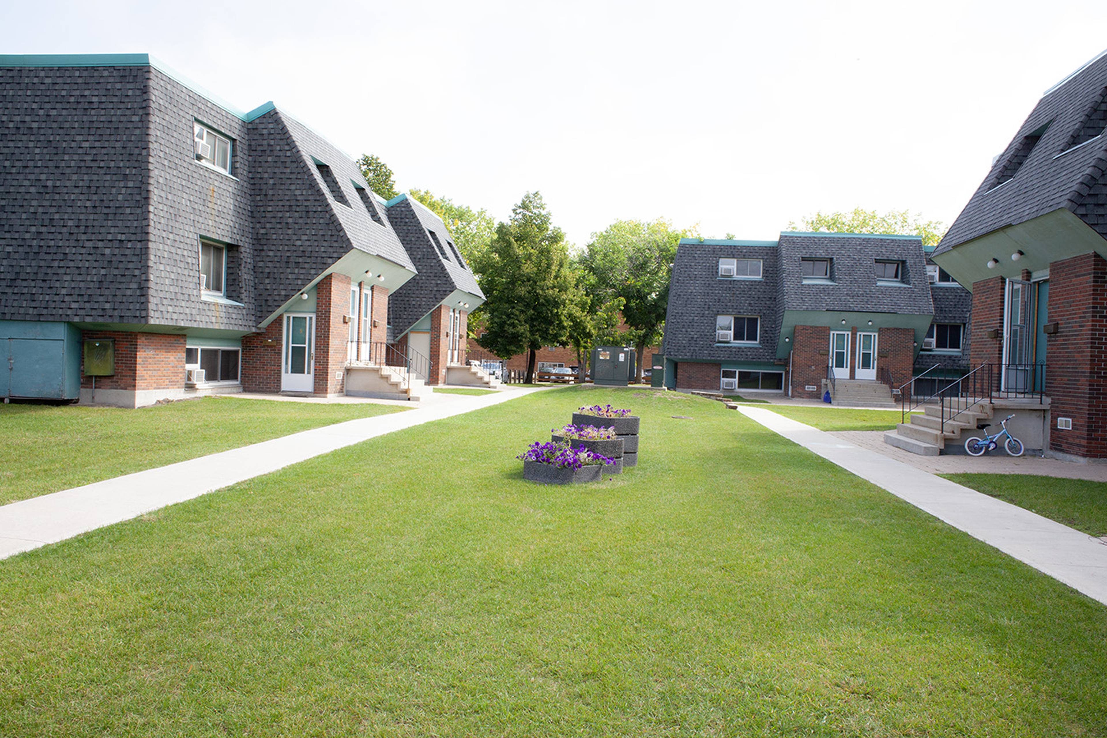 88 Southpark Drive Apartments for Rent, 88 Southpark Drive, Winnipeg, MB - 2