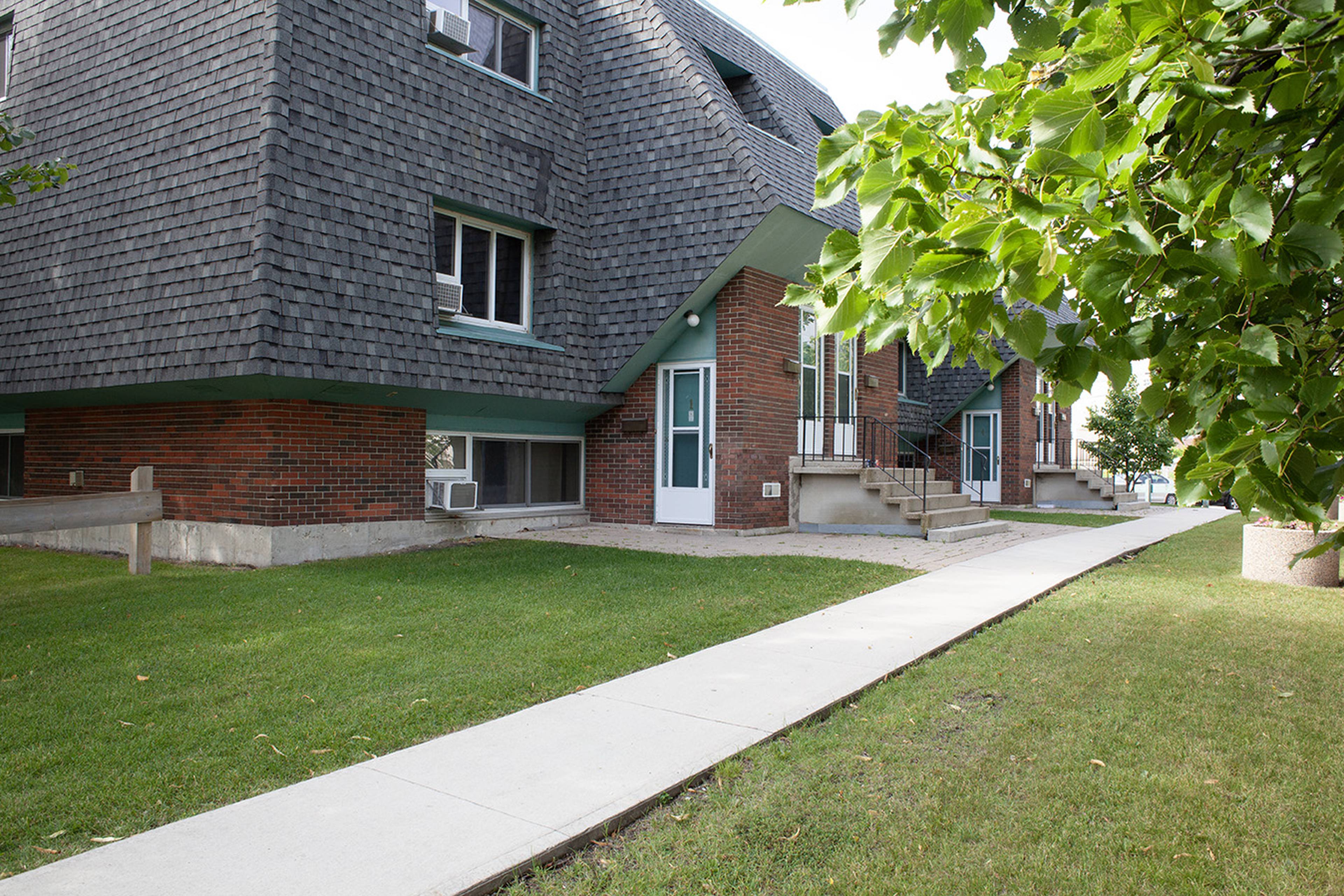 88 Southpark Drive Apartments for Rent, 88 Southpark Drive, Winnipeg, MB - 3