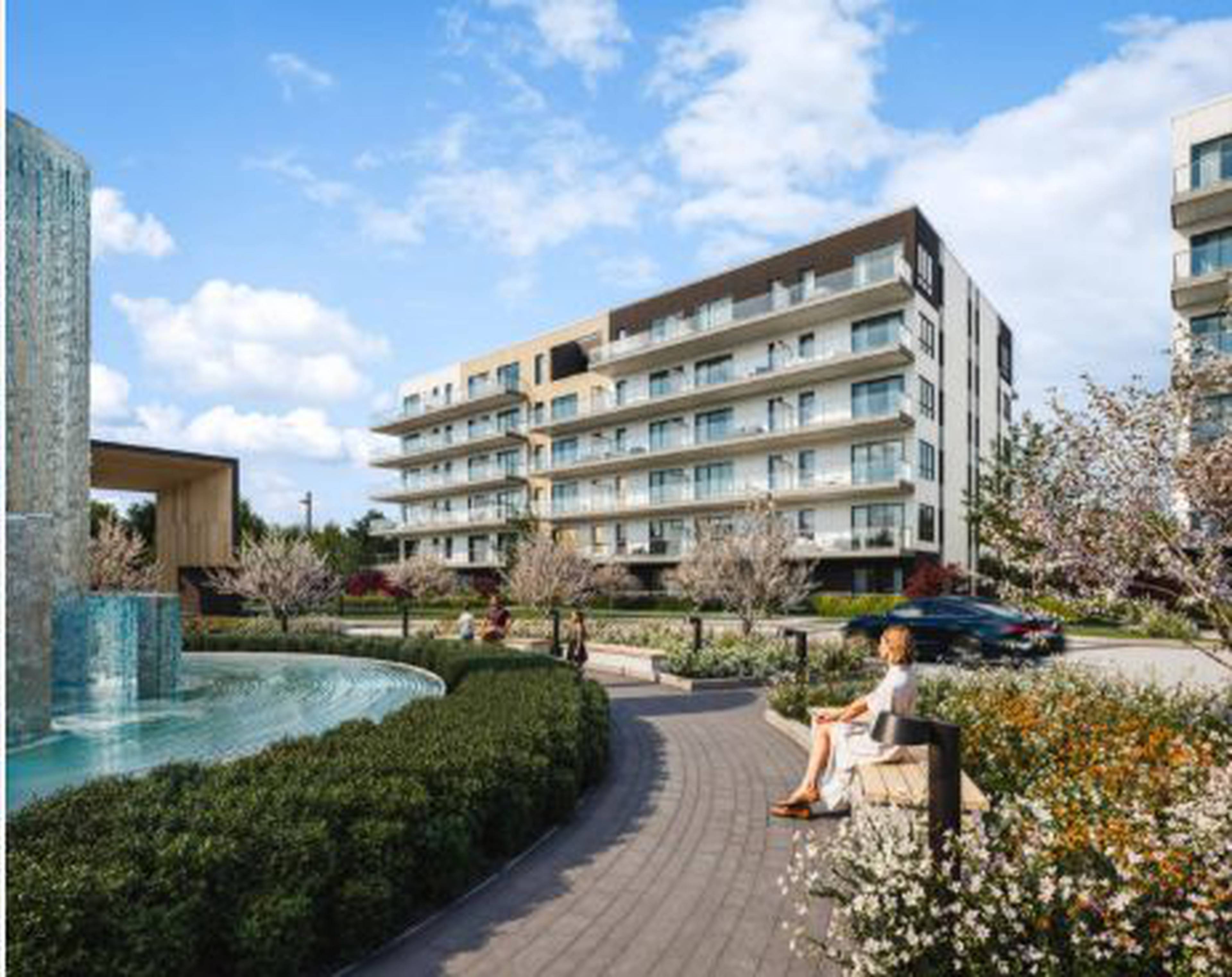 Boulevard de l'Amérique-Française Apartment Building