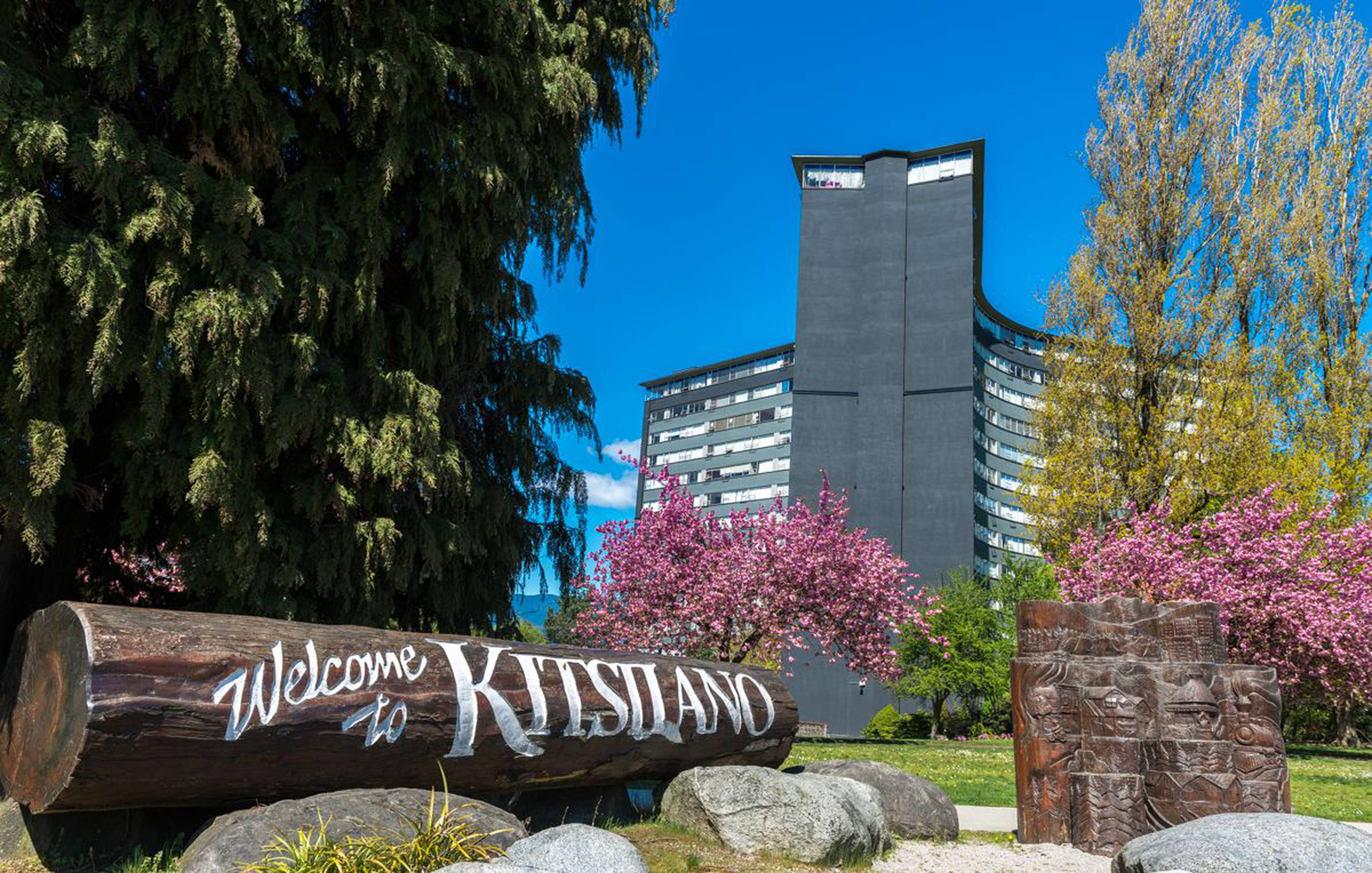 Parkview Towers Kitsilano Apartment Building