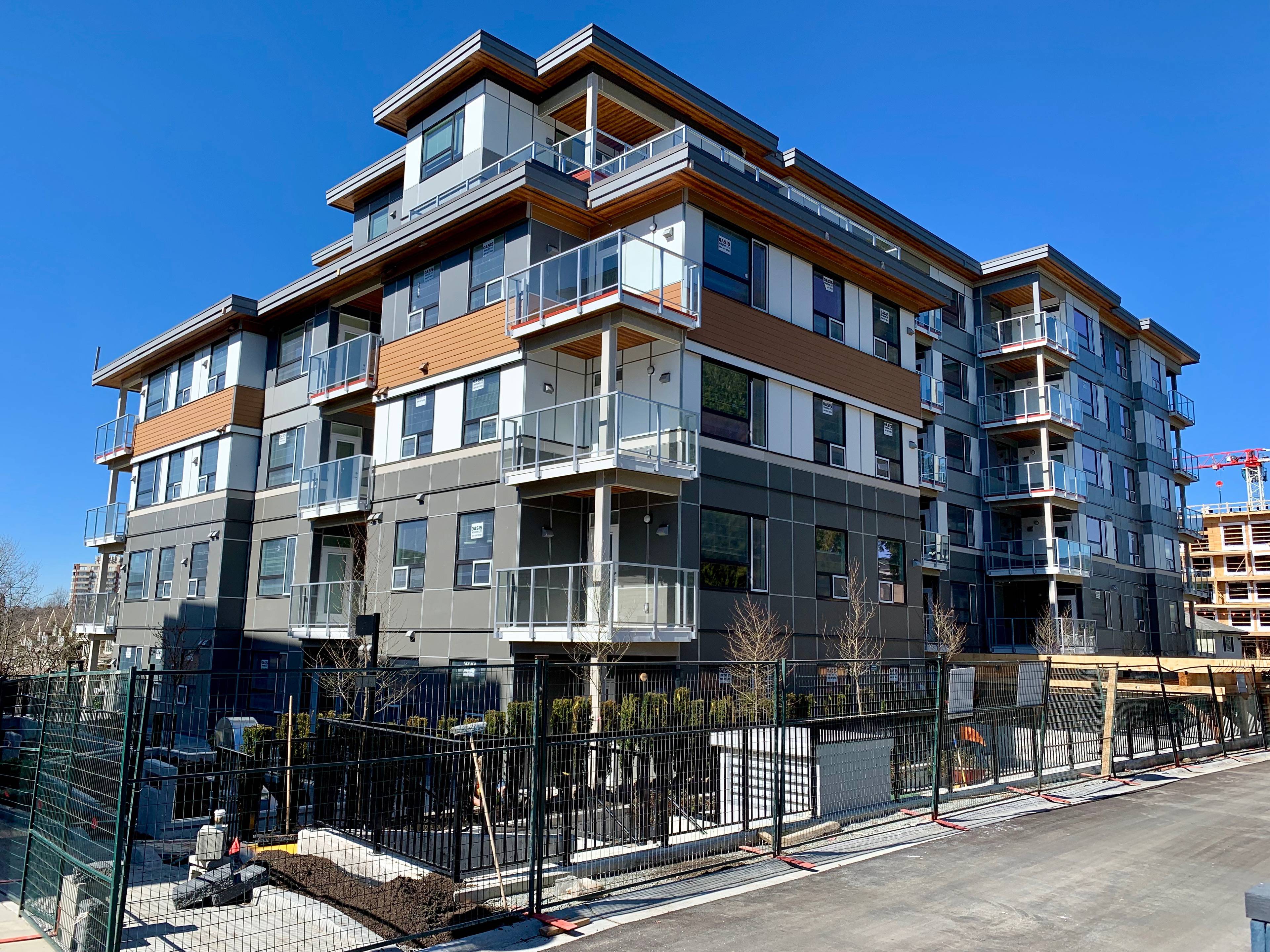 Simon Apartment Building