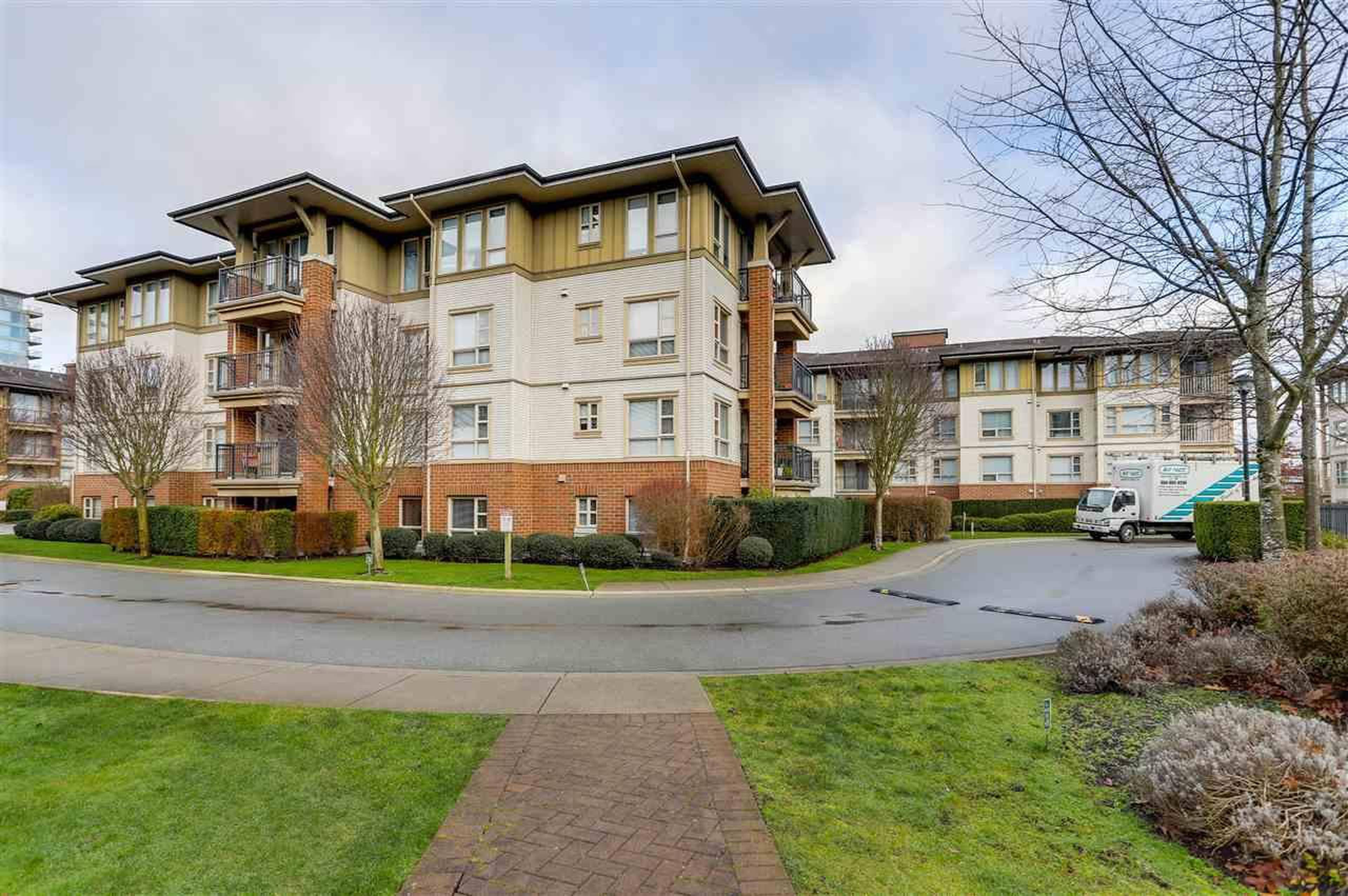 Lions Park Apartment Building