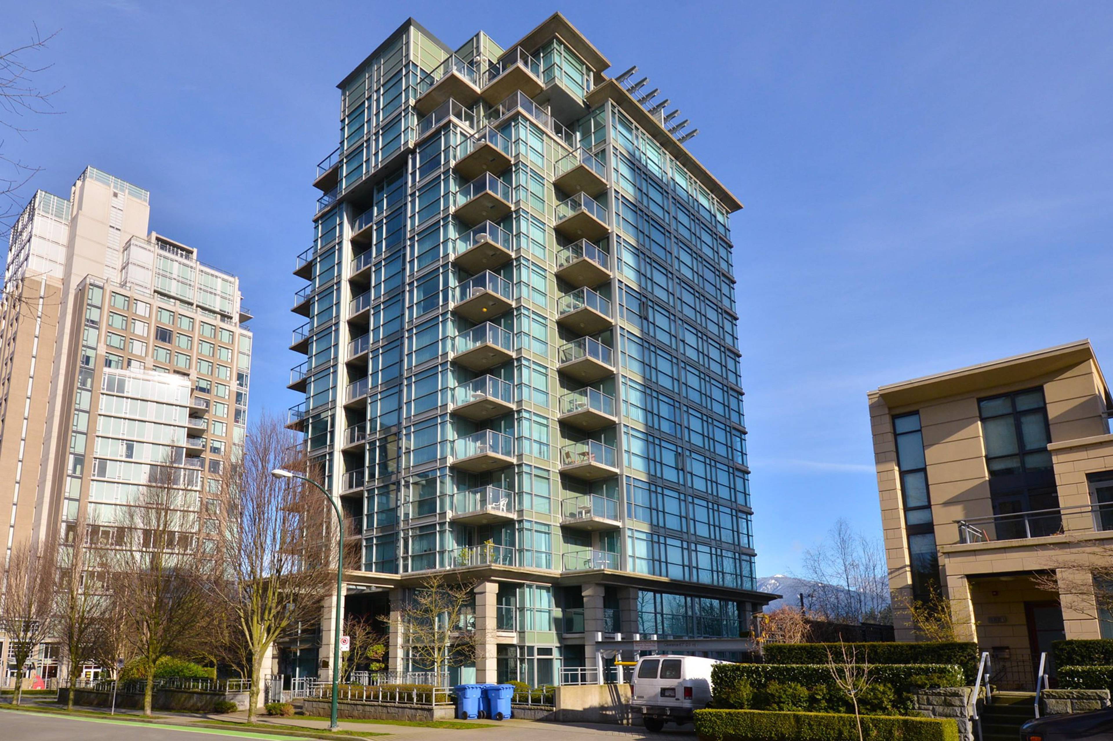 Lord Stanley Apartment Building