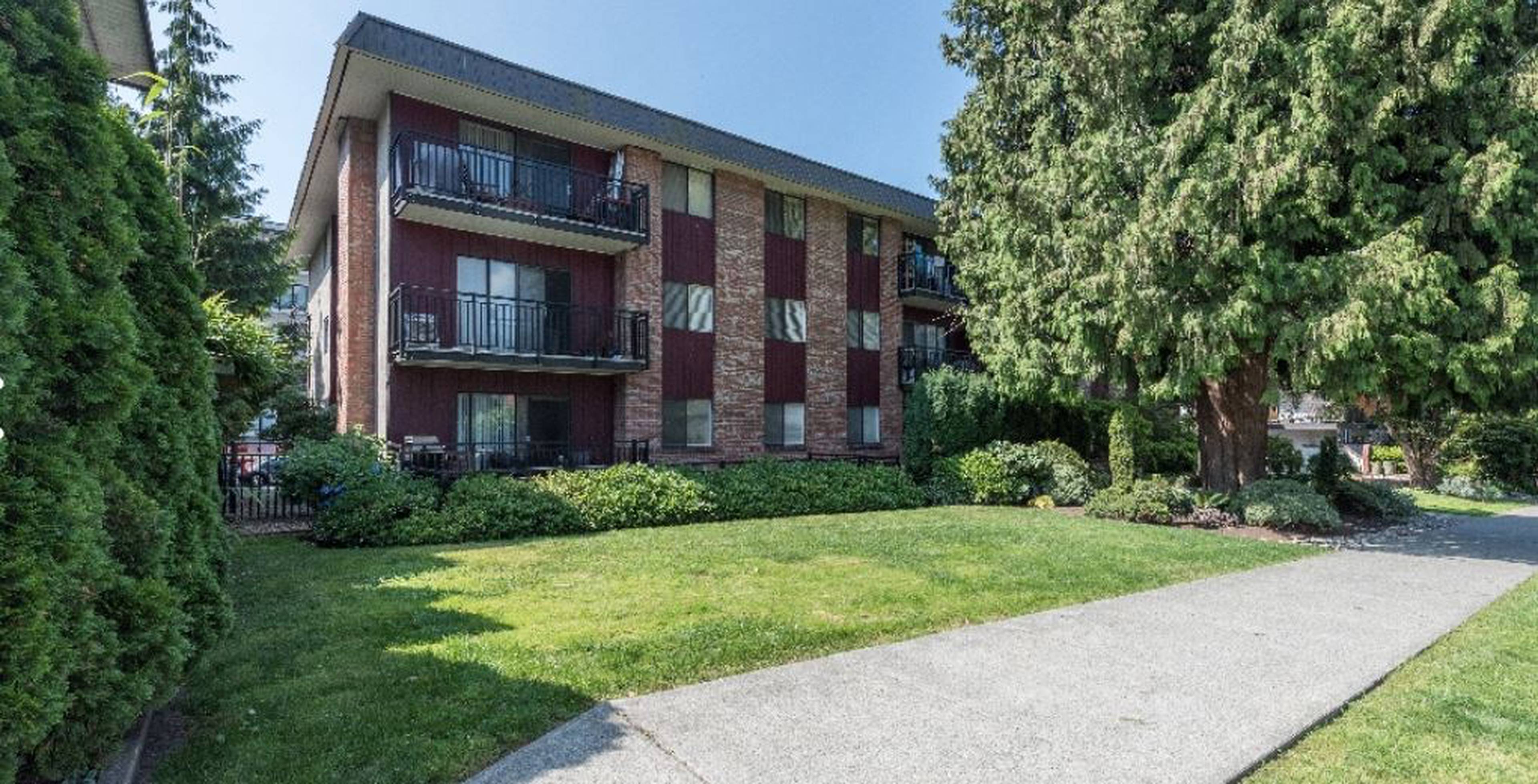 155 19th Street East Apartment Building
