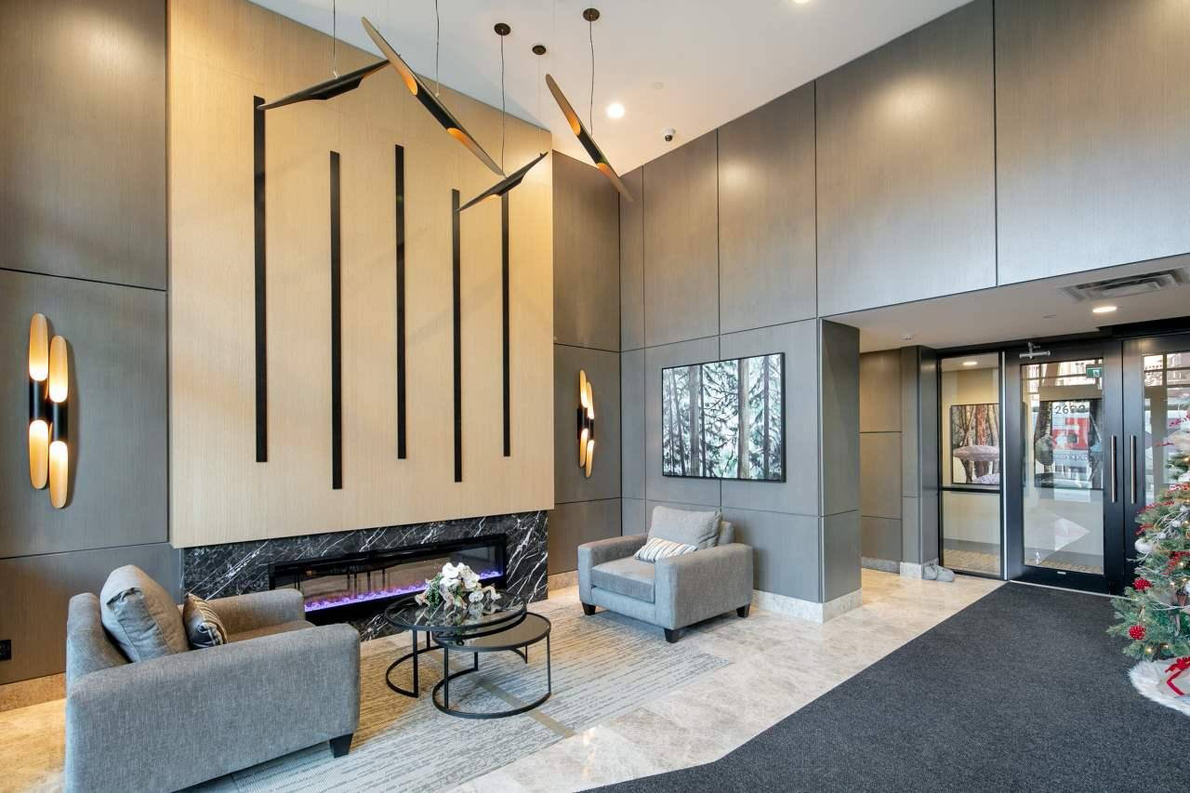 Juniper Apartments for Rent, 2632 Library Lane, North Vancouver, BC - 2