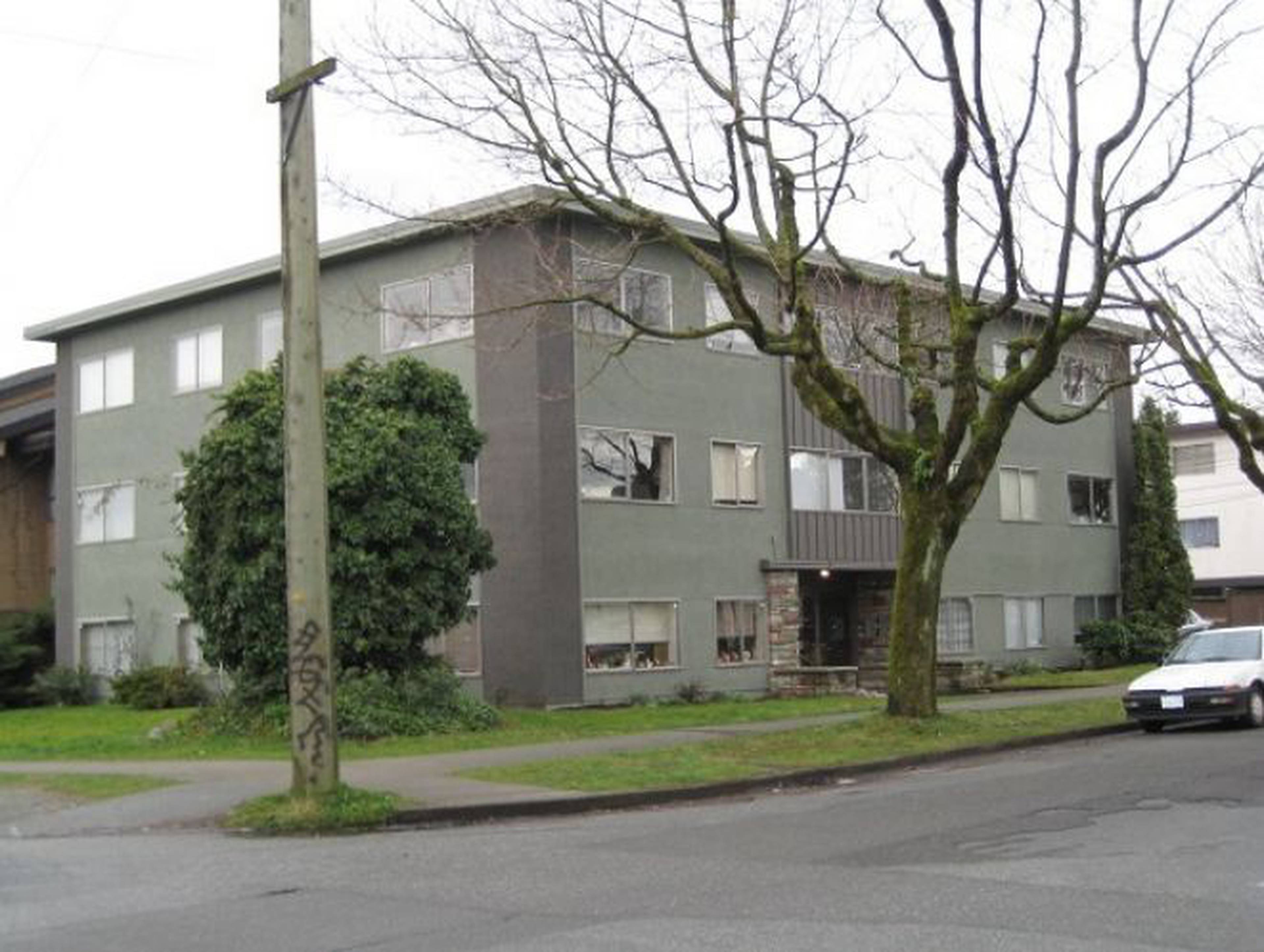 The Rox Holme 3122 Quebec St Apartments for Rent Vancouver liv.rent