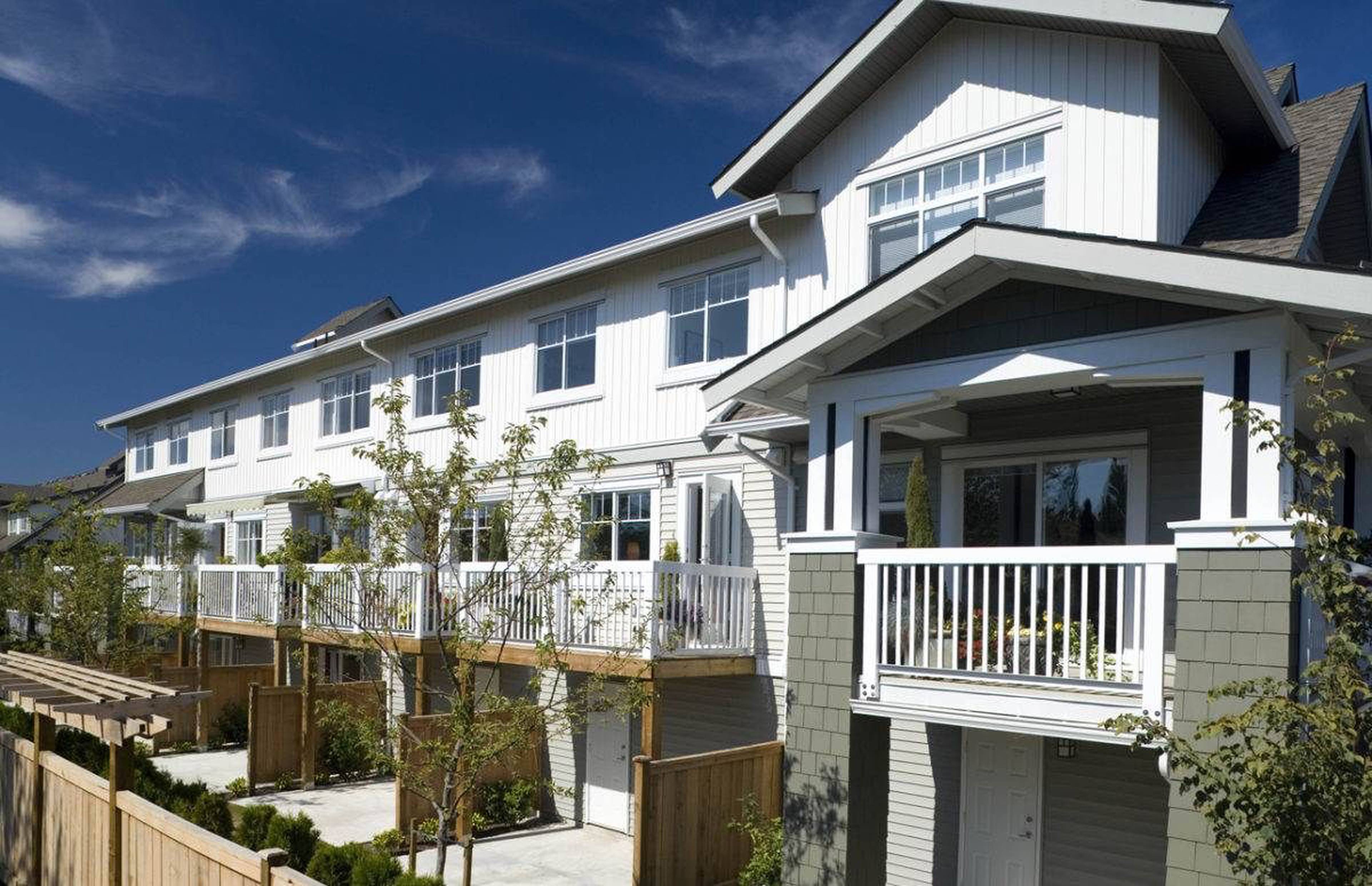 Veranda 16233 23A Ave Apartments for Rent Surrey liv.rent