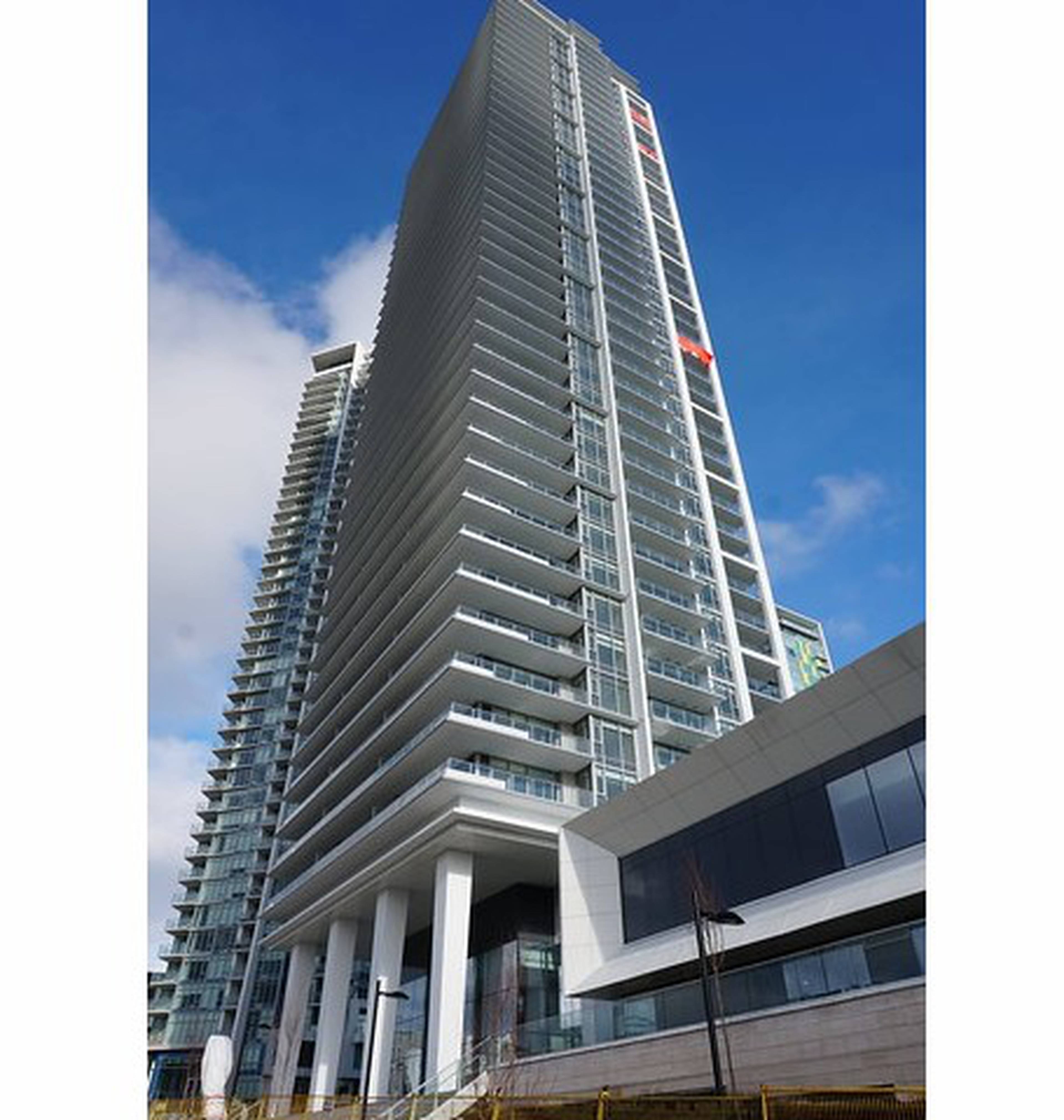 Triomphe Residence Apartment Building