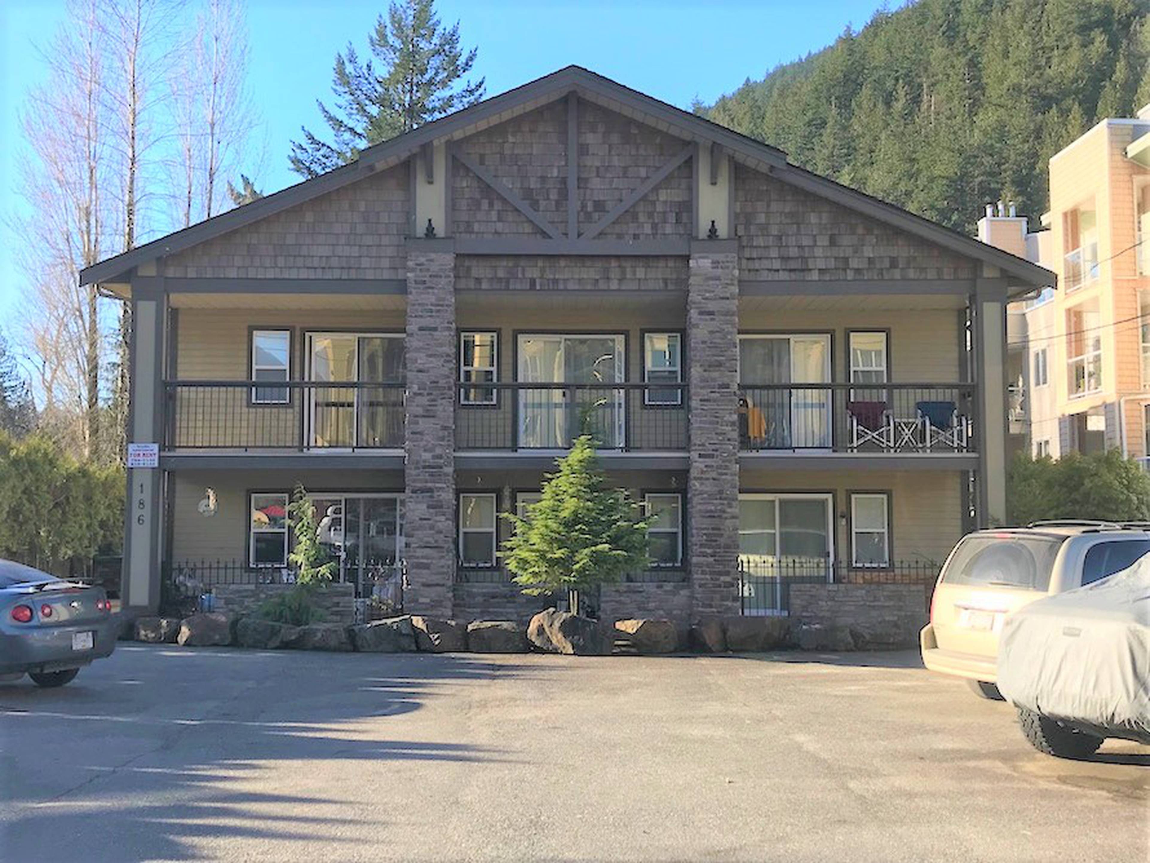 Cedar Ave 186 Cedar Ave Apartments for Rent Harrison Hot Springs