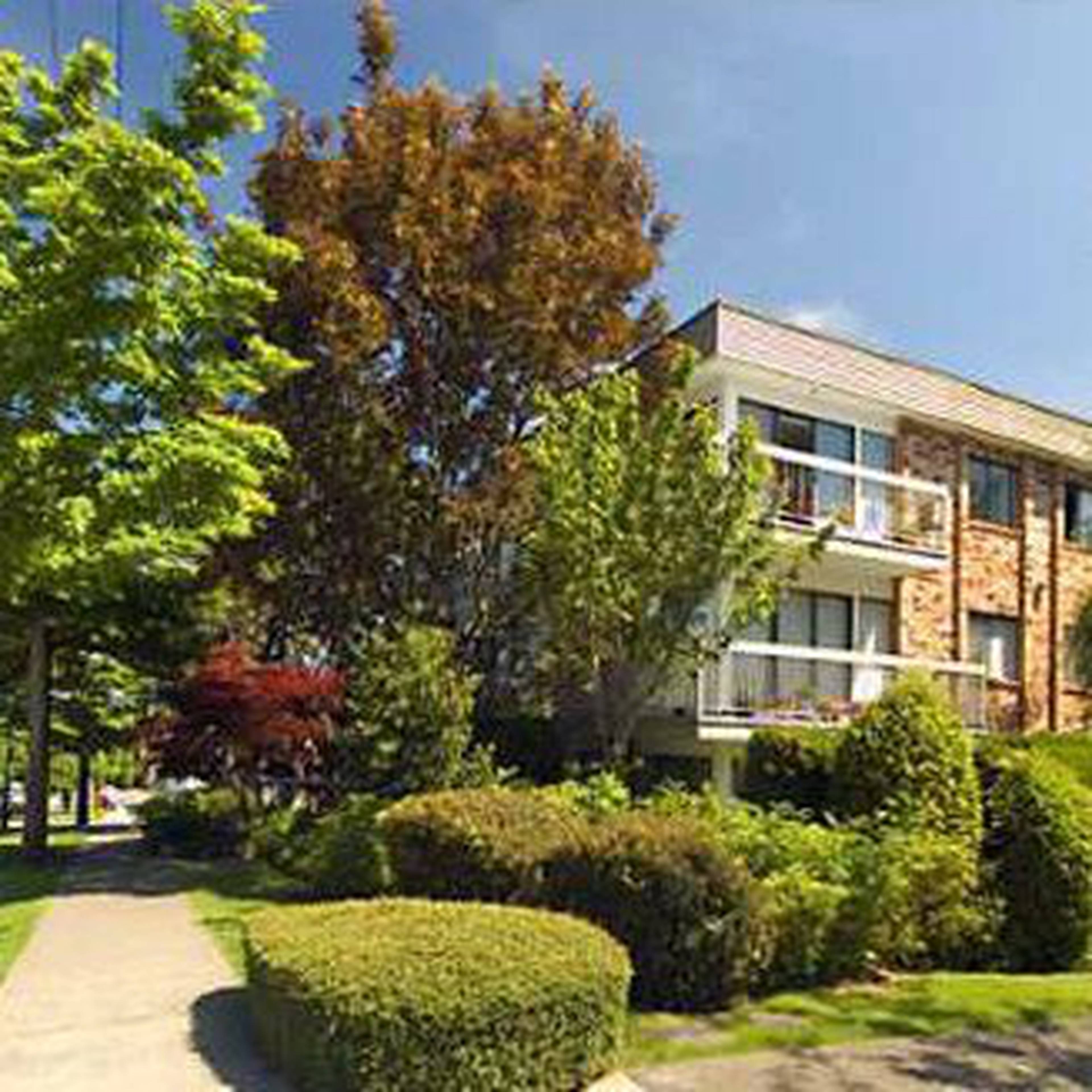 Maple Manor 2080 Maple Street Apartments for Rent Vancouver liv.rent