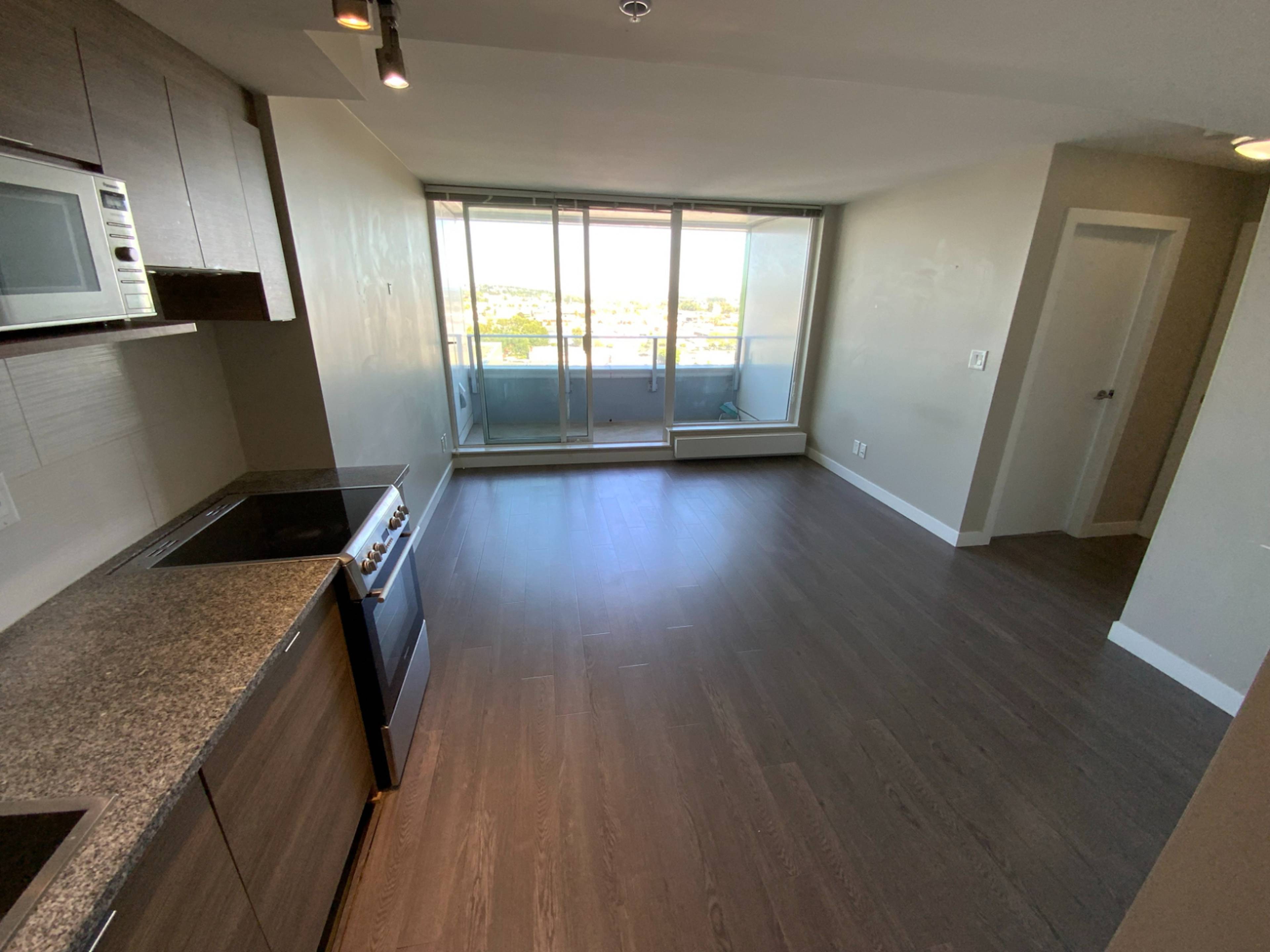 489 Interurban Way 3