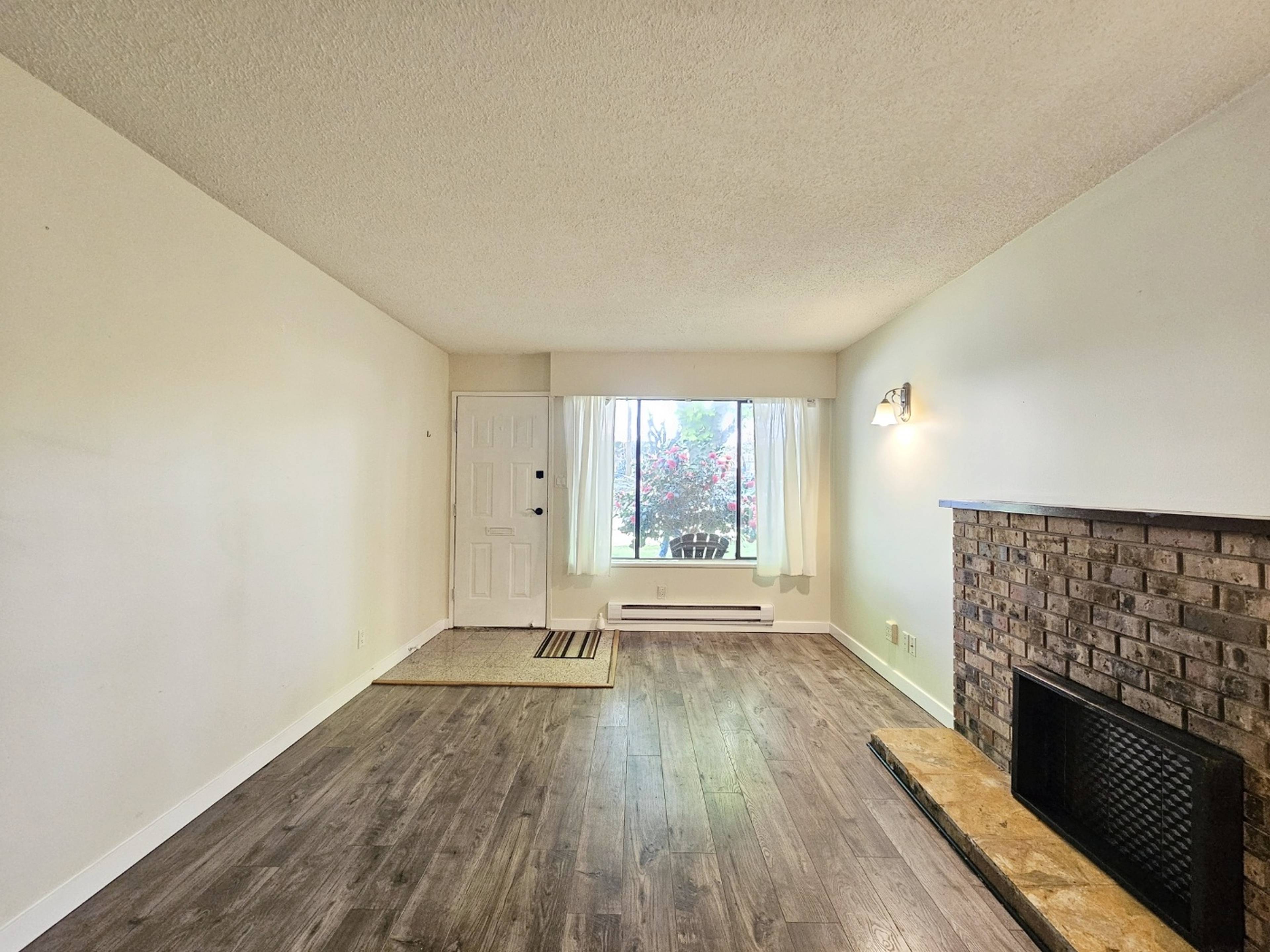 1332 E 10th Ave