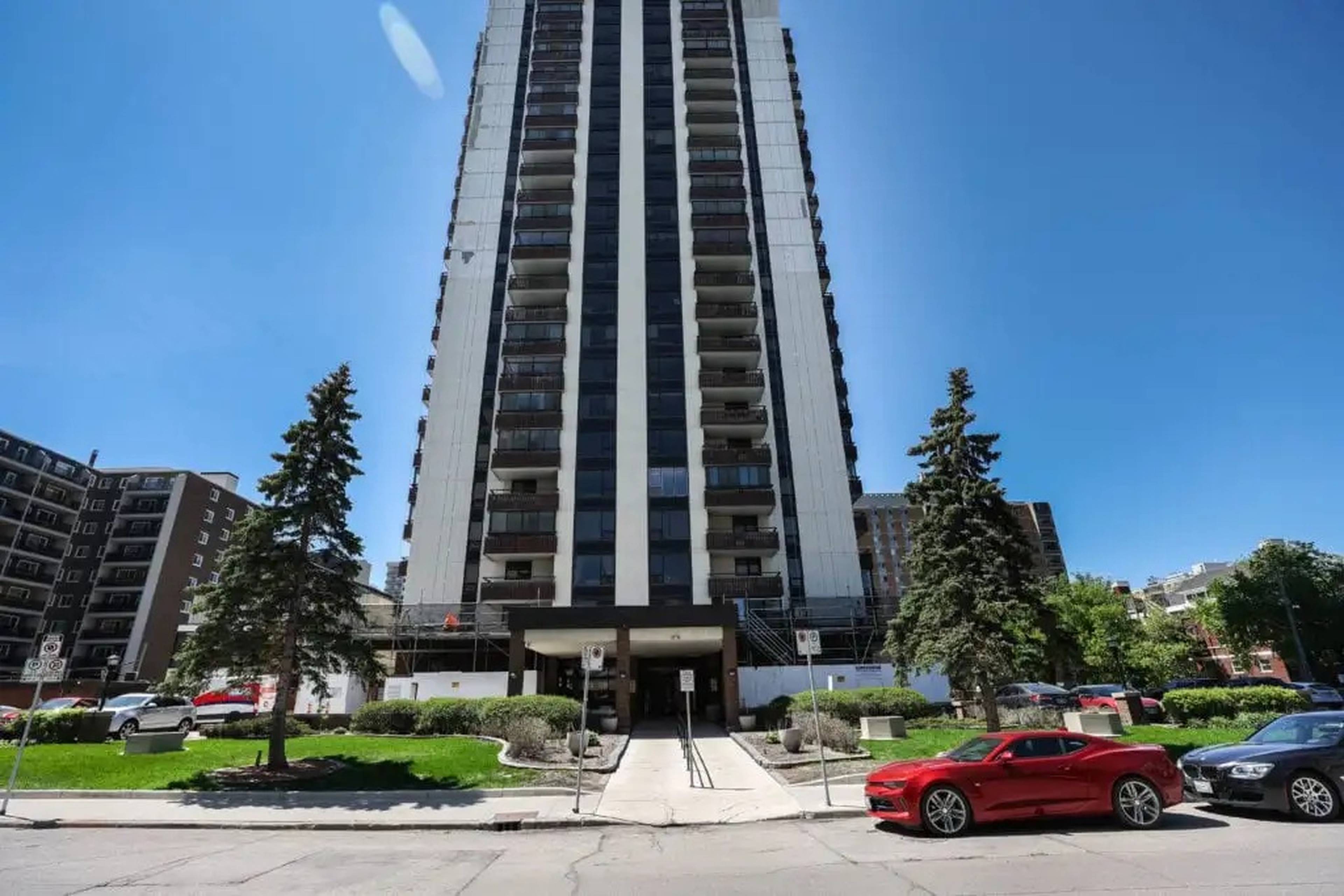 55 Nassau St N 1