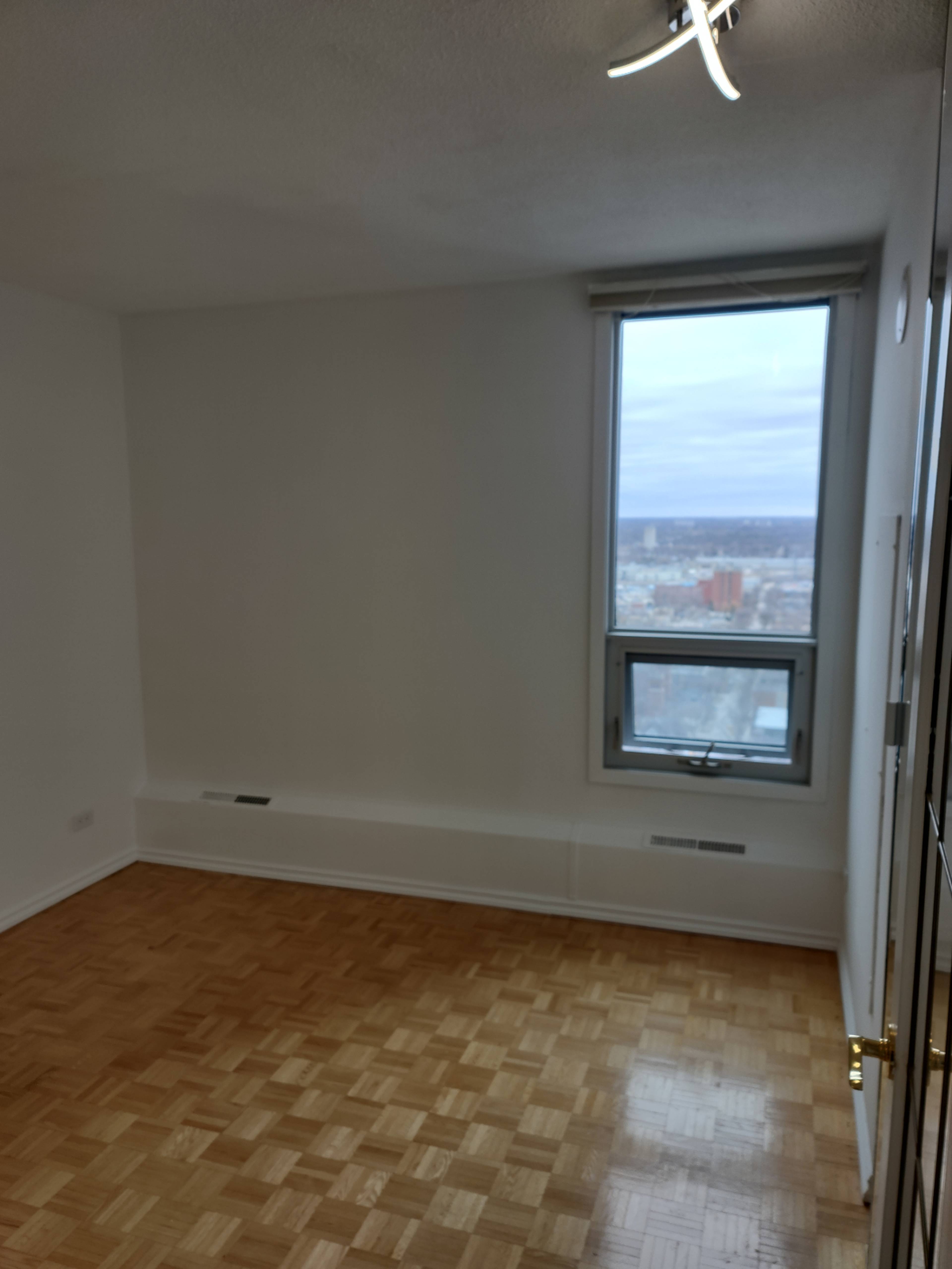 55 Nassau St N 15