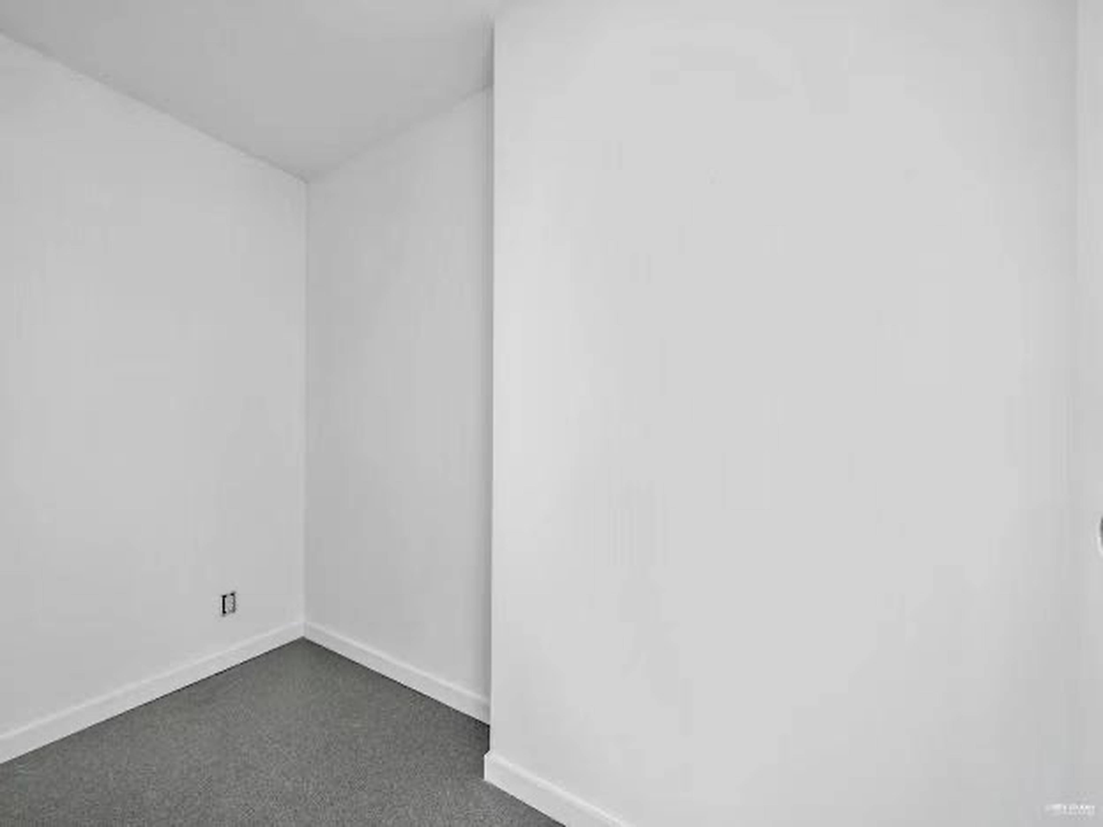 111 W Georgia St 4