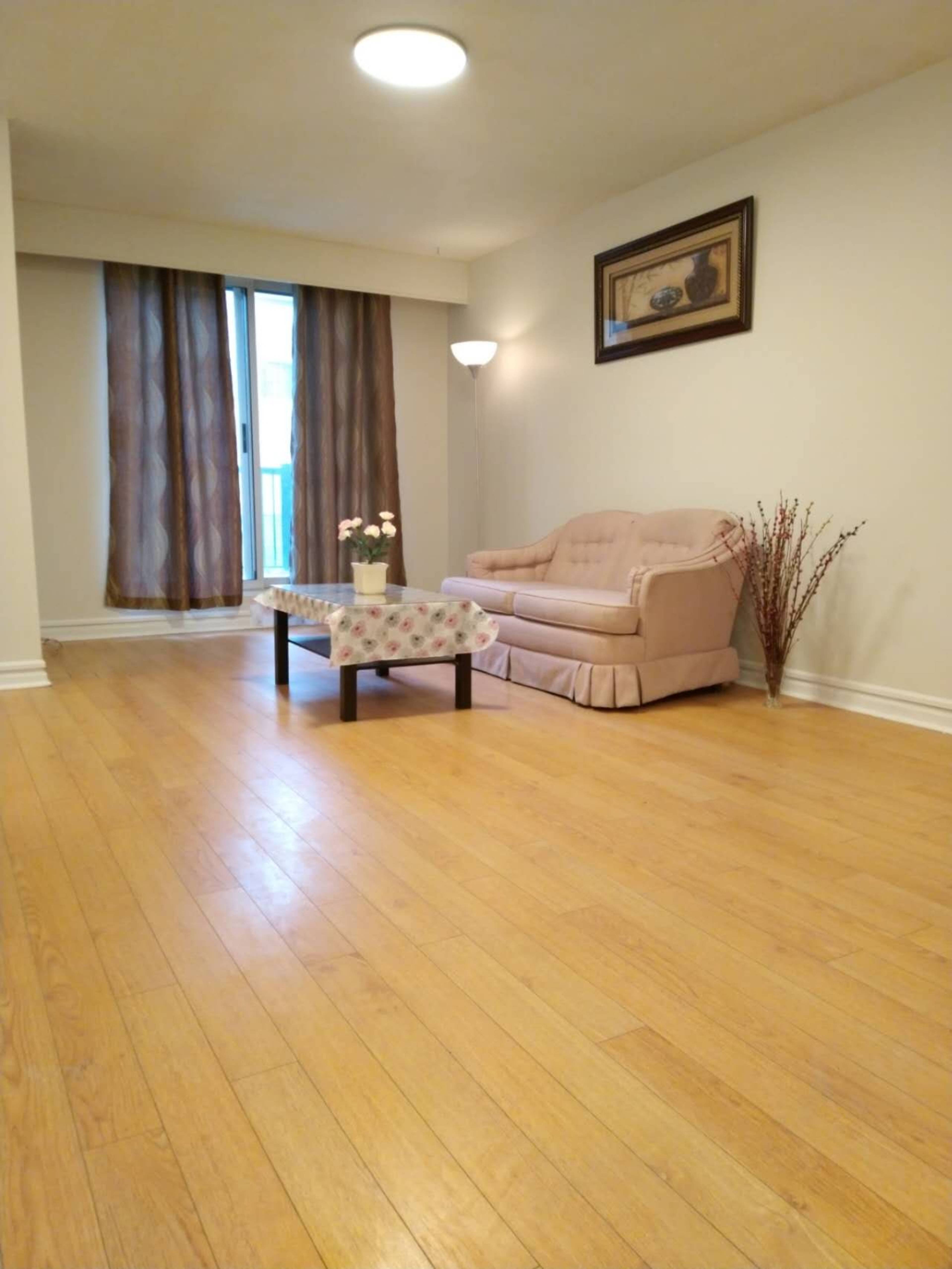 2095 Roche Court, Mississauga ON L5K 2C8