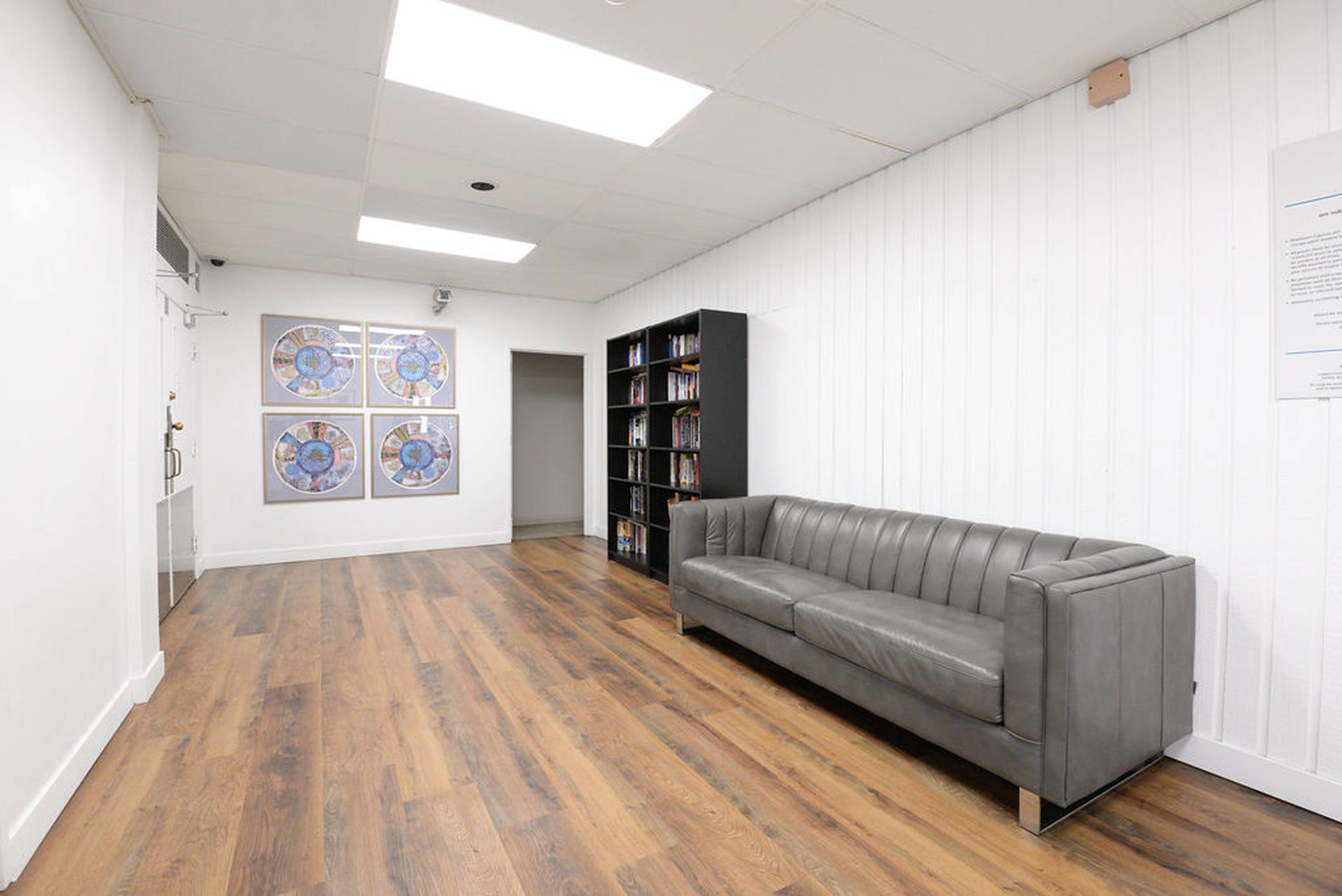 W 57th Ave 14