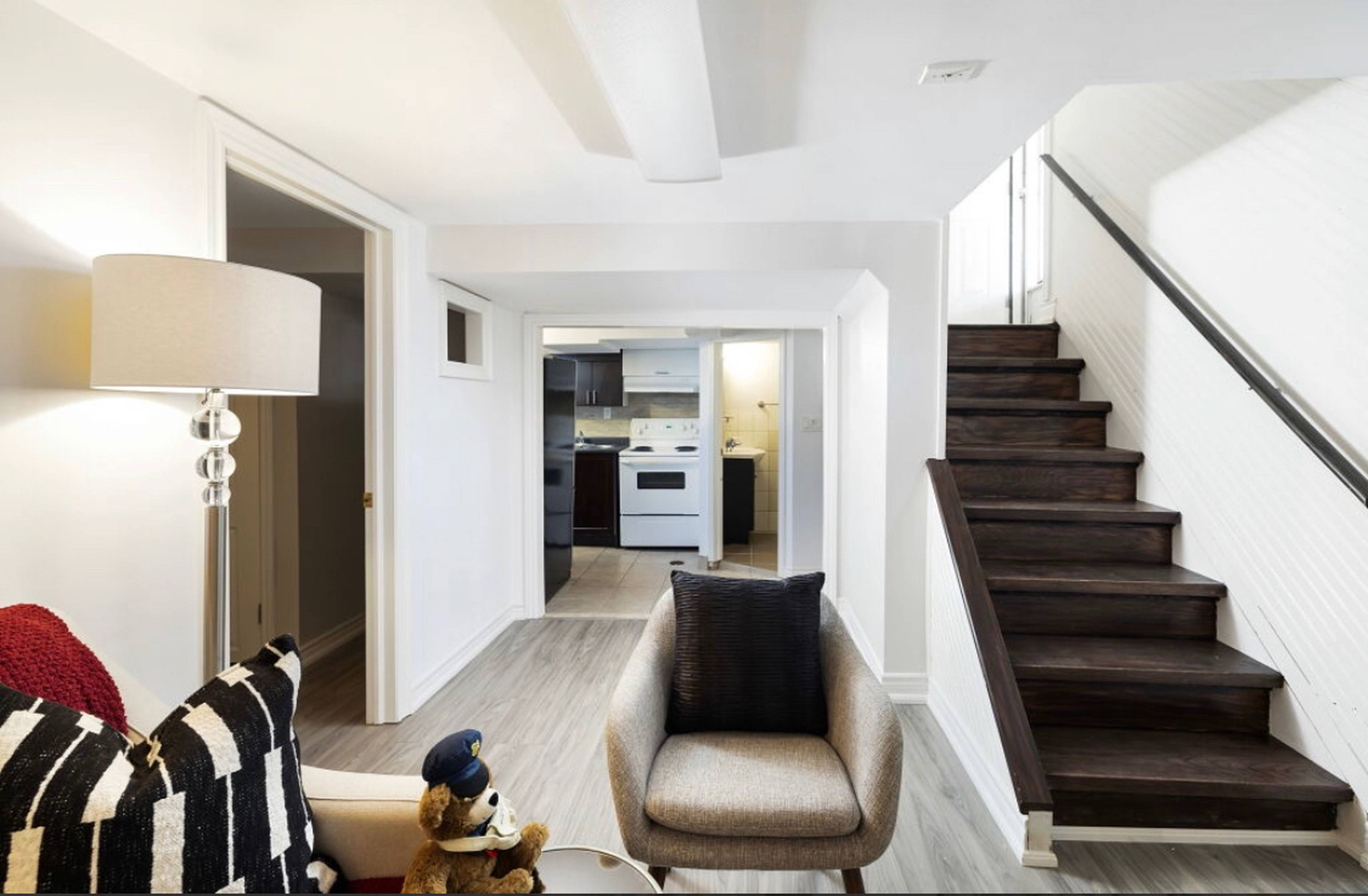 125 Chestnut Cres