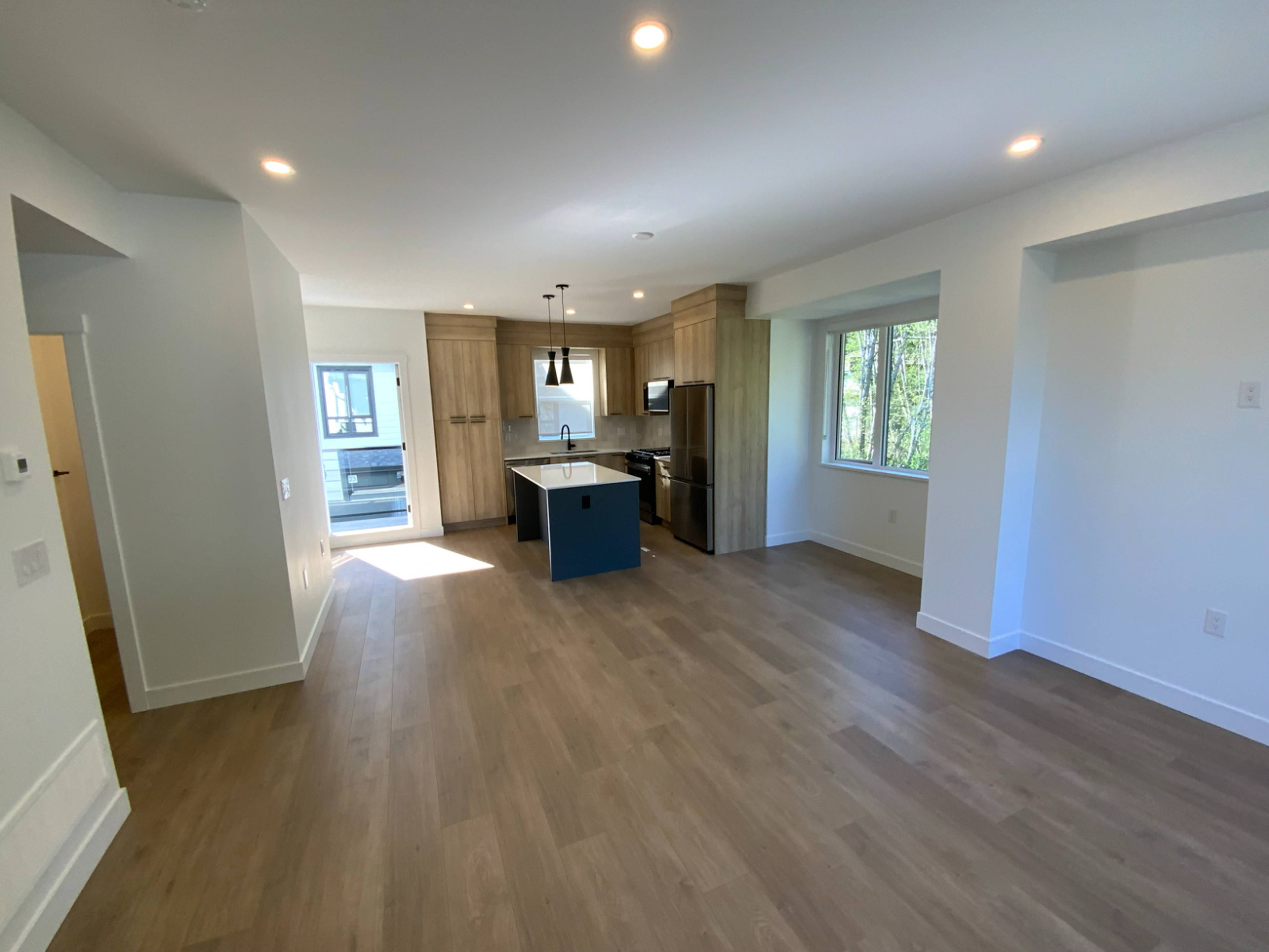 10527 155 St 2