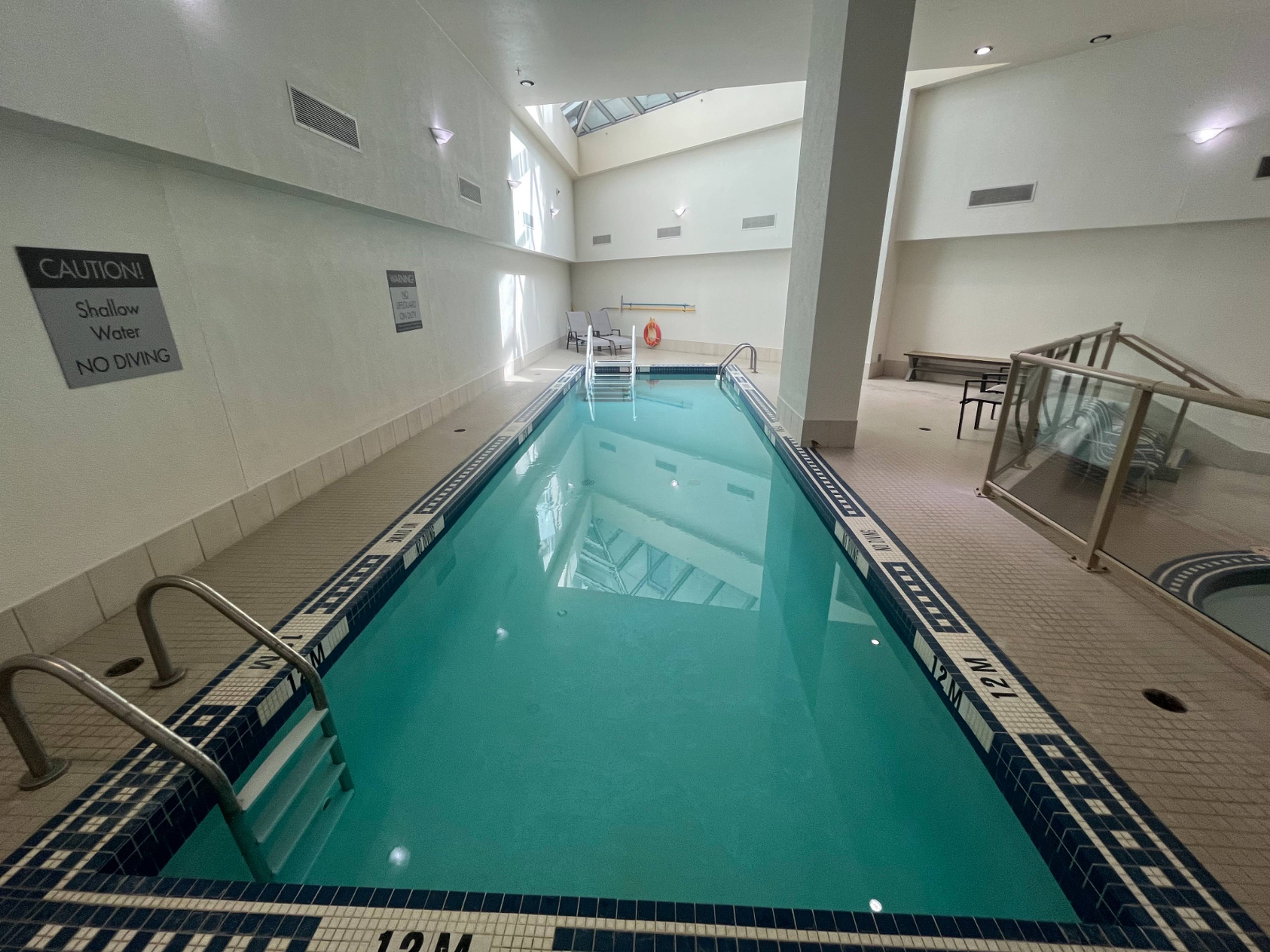 1228 Marinaside Cres 20