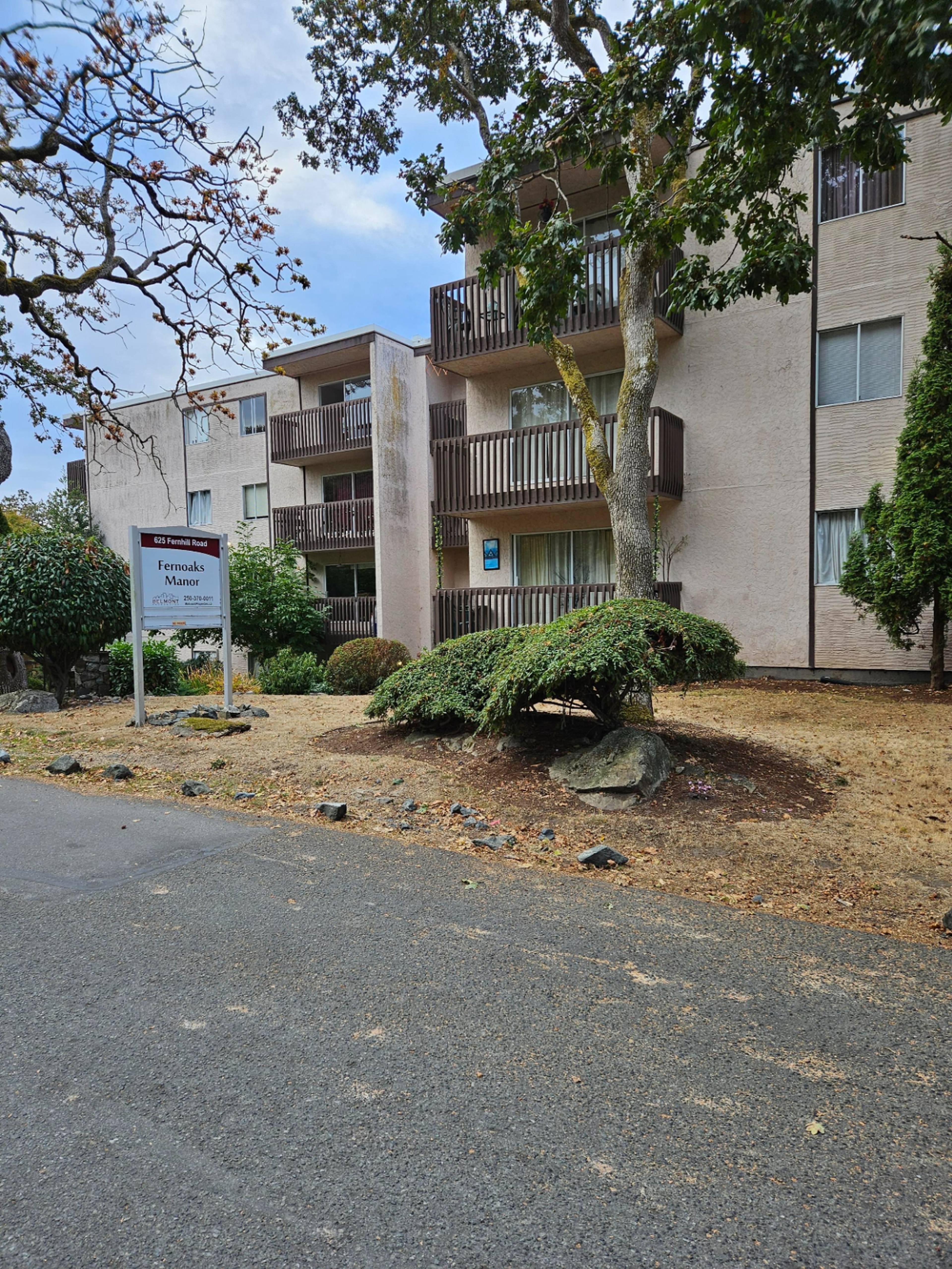 625 Fernhill Rd