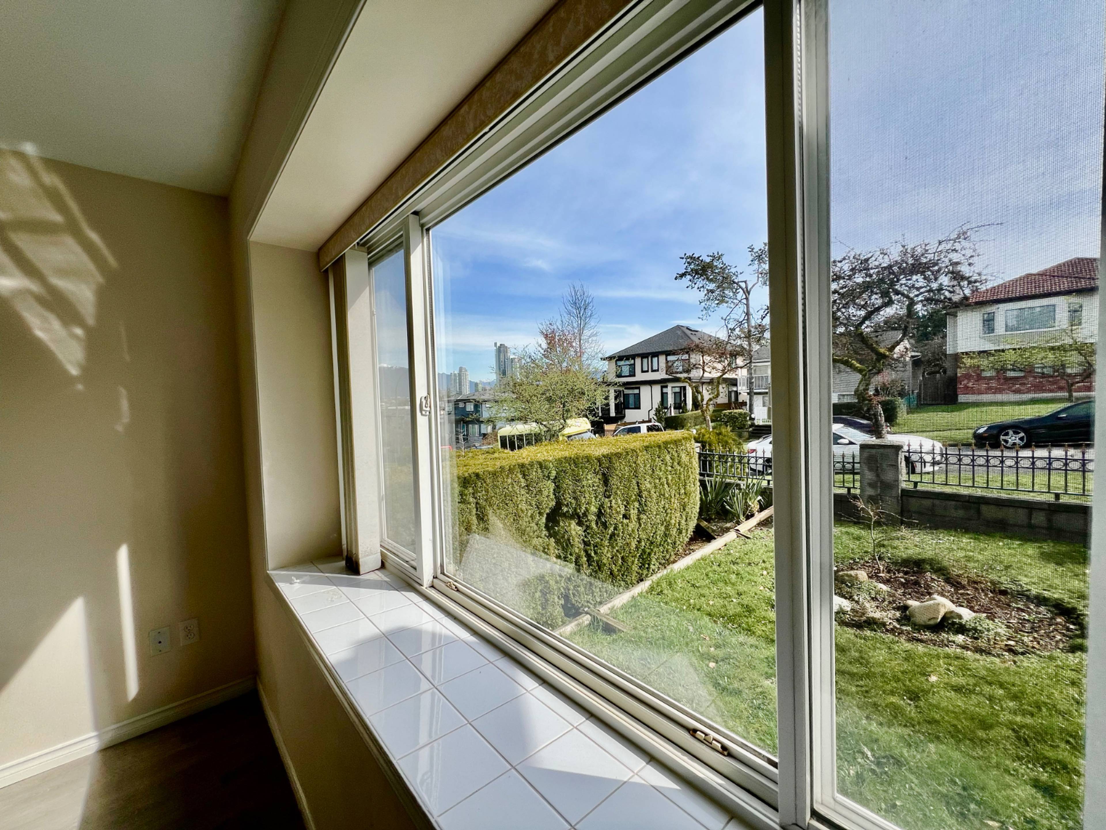3239 Vimy Cres